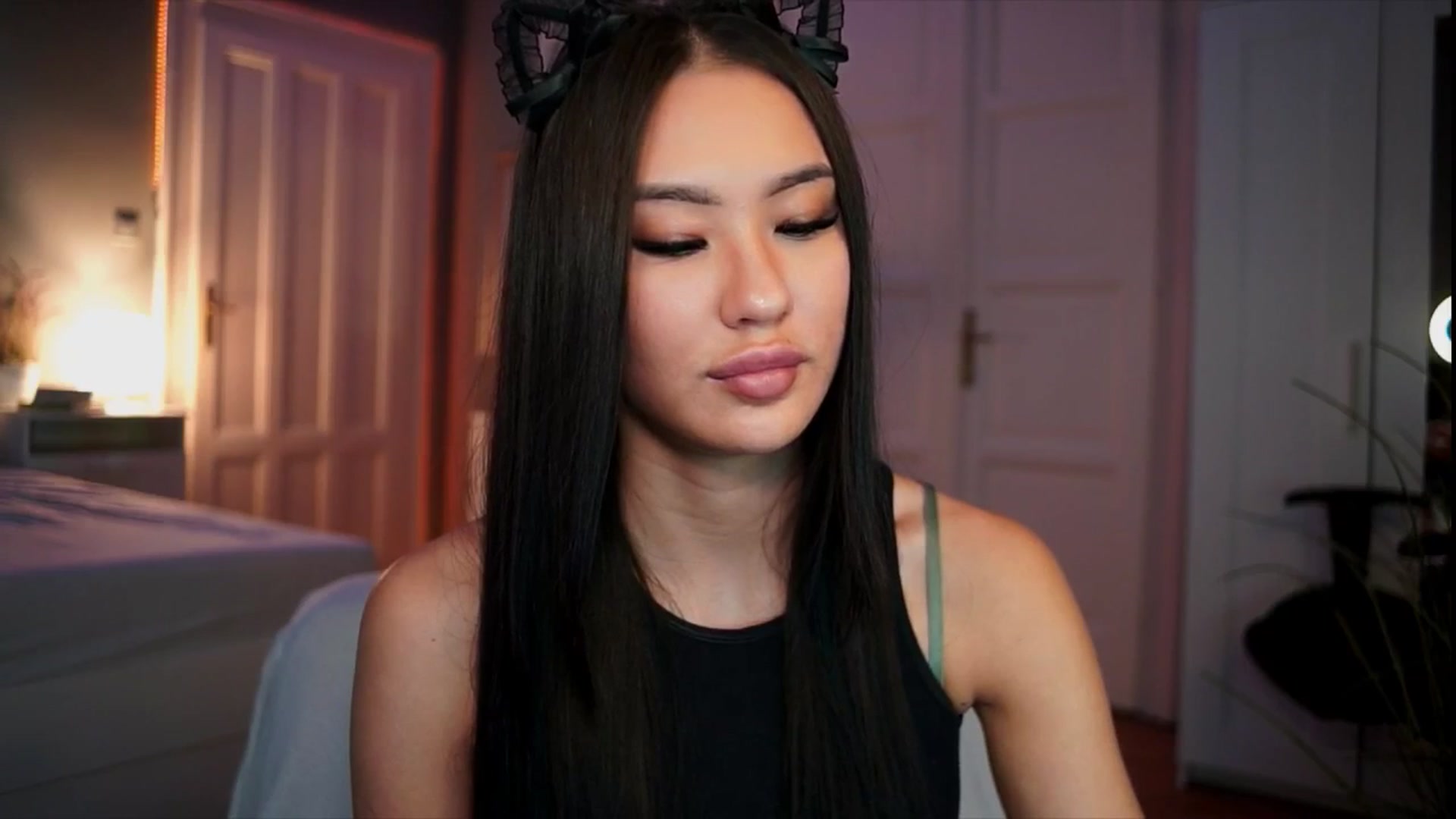 Gallery image thumbnail from MaiStream's myfreecams stream on, 12/21/2025, 20:16 image 9 of 20