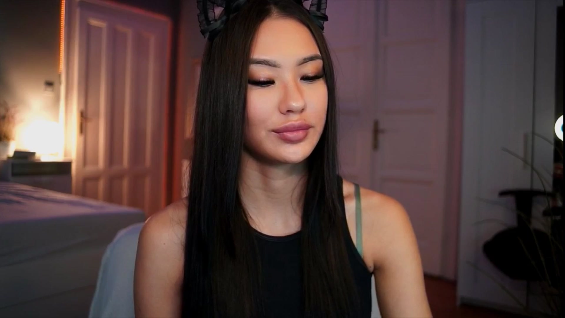 Gallery image thumbnail from MaiStream's myfreecams stream on, 12/21/2025, 20:16 image 10 of 20