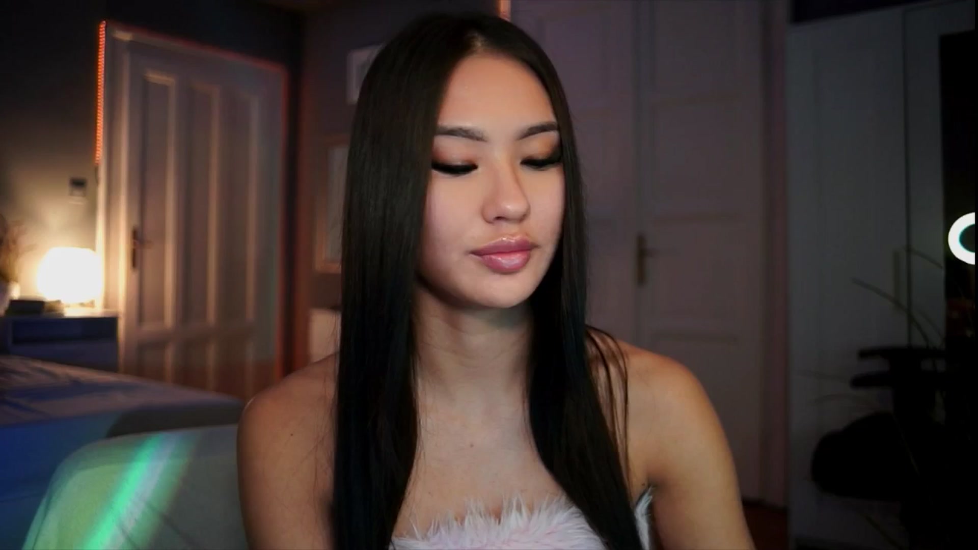 Gallery image thumbnail from MaiStream's myfreecams stream on, 12/24/2025, 20:36 image 20 of 20