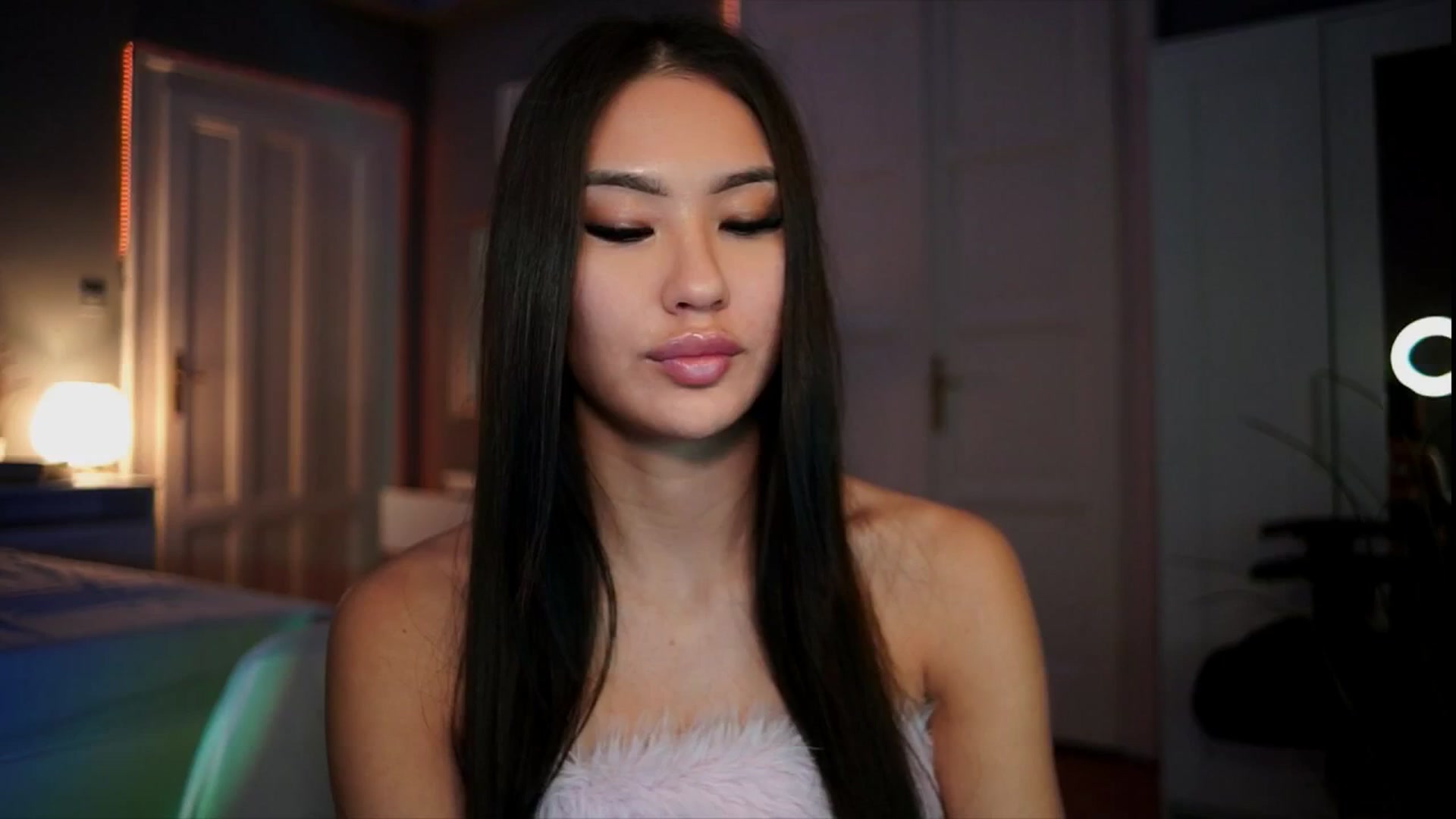Gallery image thumbnail from MaiStream's myfreecams stream on, 12/24/2025, 22:14 image 2 of 20