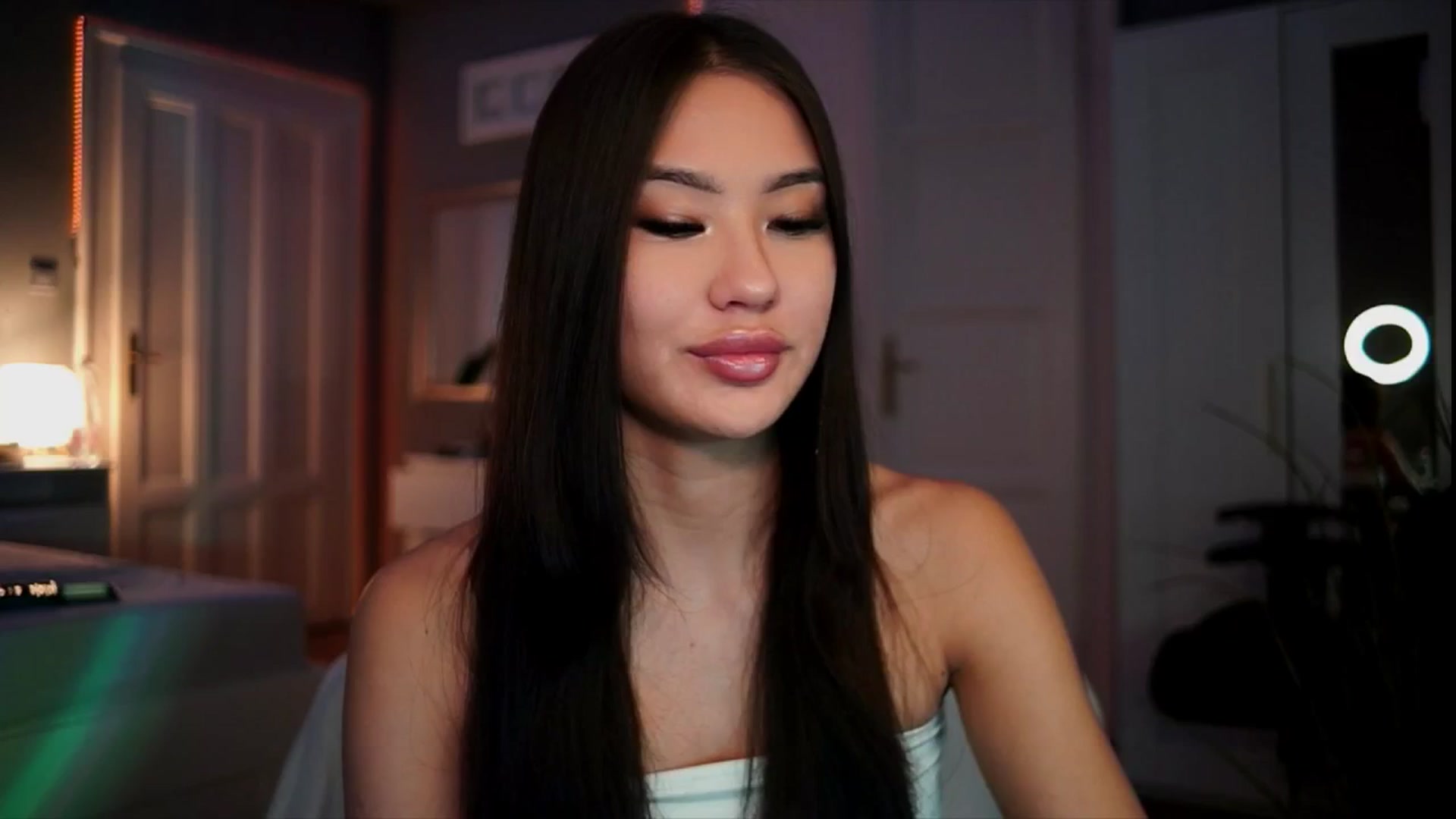 Gallery image thumbnail from MaiStream's myfreecams stream on, 12/26/2025, 21:27 image 2 of 20