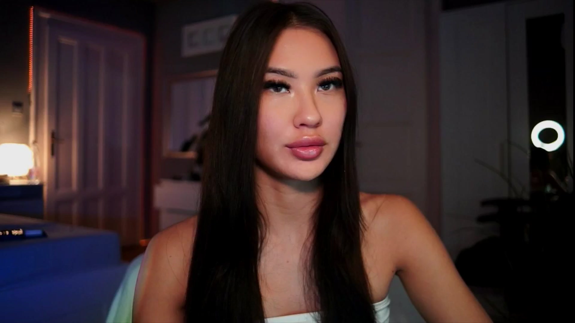 Gallery image thumbnail from MaiStream's myfreecams stream on, 12/26/2025, 21:27 image 7 of 20