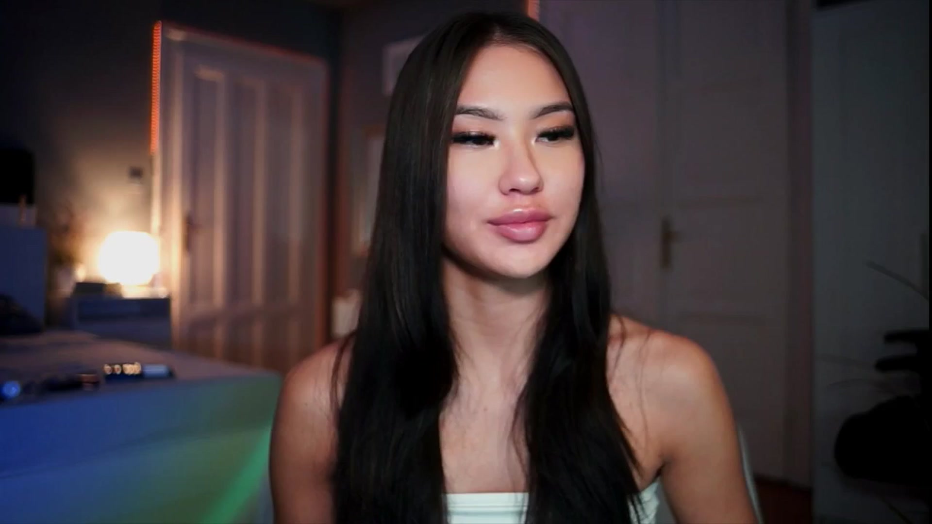 Gallery image thumbnail from MaiStream's myfreecams stream on, 12/26/2025, 22:53 image 10 of 20