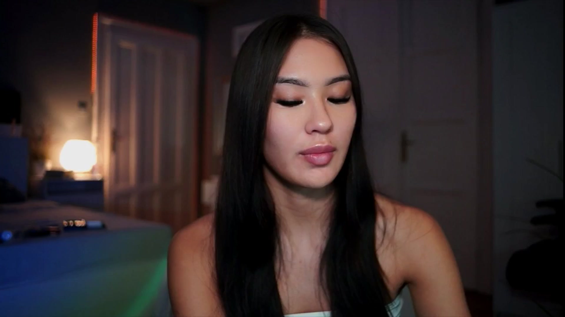 Gallery image thumbnail from MaiStream's myfreecams stream on, 12/26/2025, 22:53 image 7 of 20