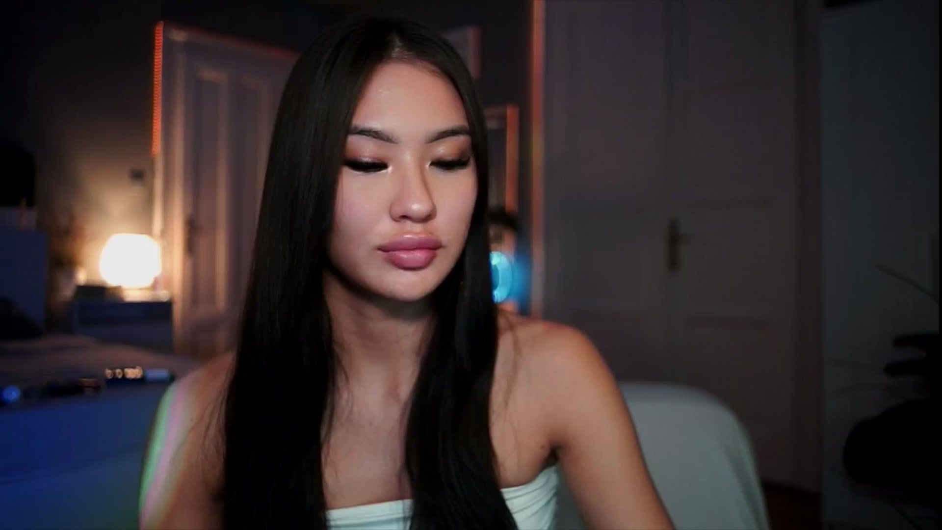 Gallery image thumbnail from MaiStream's myfreecams stream on, 12/26/2025, 22:53 image 5 of 20