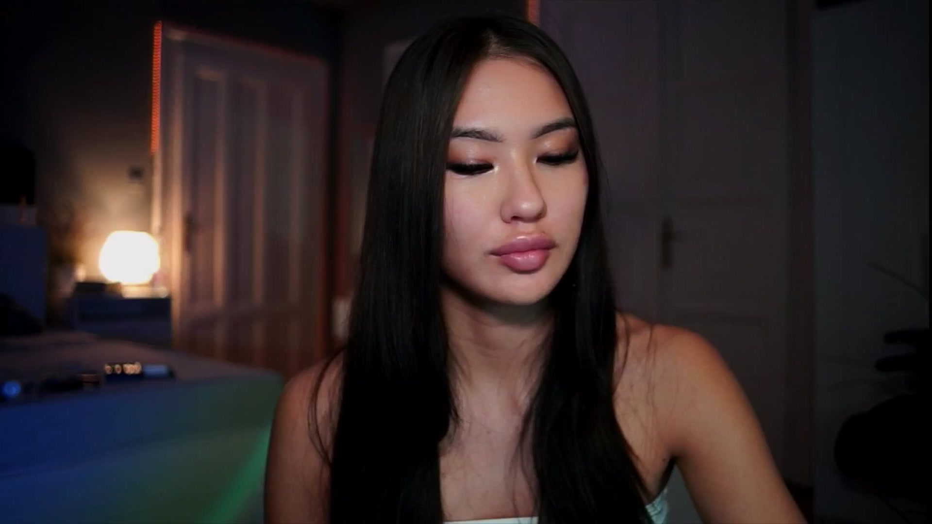 Gallery image thumbnail from MaiStream's myfreecams stream on, 12/26/2025, 22:53 image 11 of 20