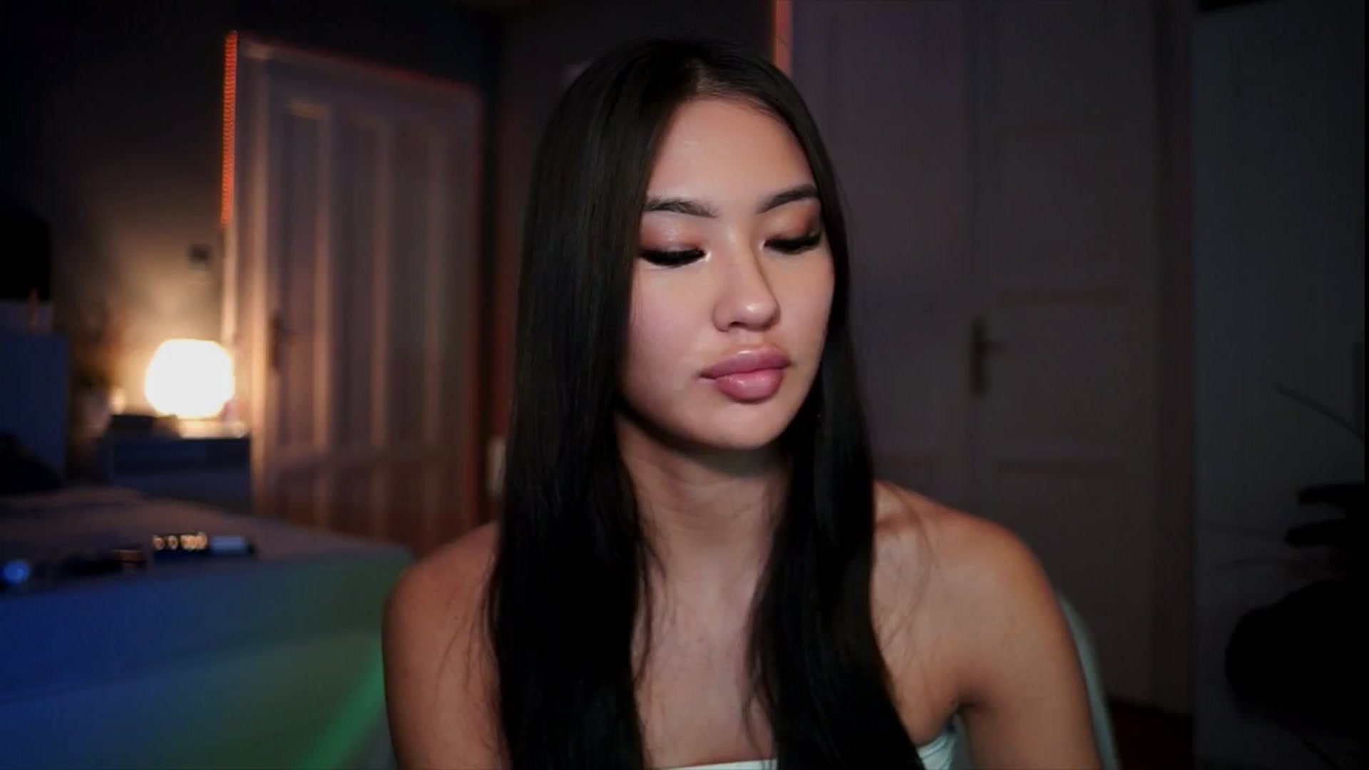 Gallery image thumbnail from MaiStream's myfreecams stream on, 12/26/2025, 22:53 image 4 of 20