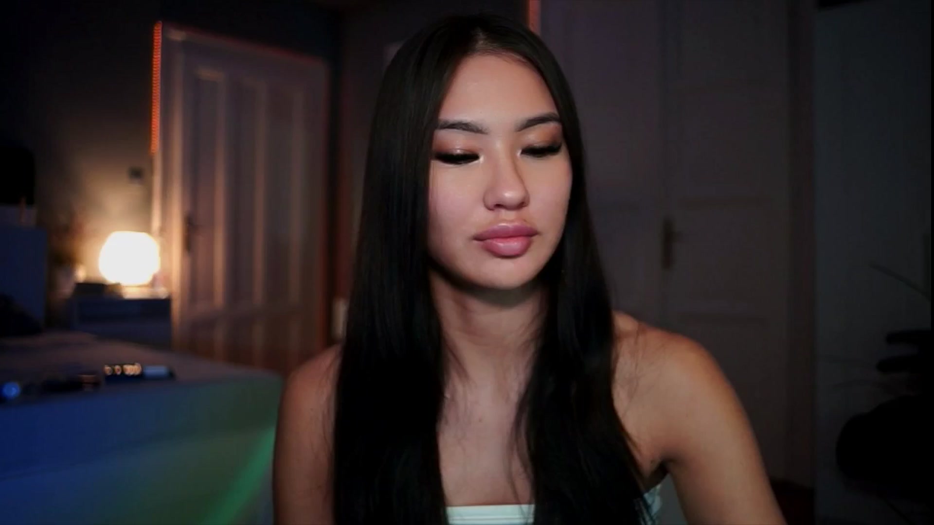 Gallery image thumbnail from MaiStream's myfreecams stream on, 12/26/2025, 22:53 image 9 of 20