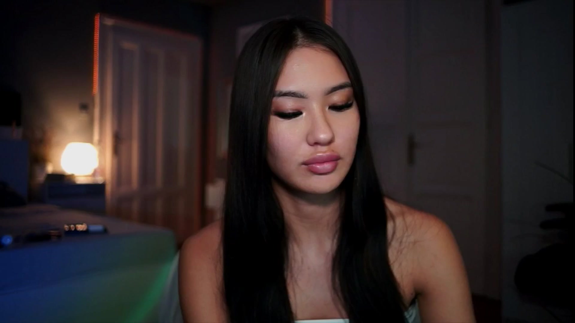 Gallery image thumbnail from MaiStream's myfreecams stream on, 12/26/2025, 22:53 image 6 of 20