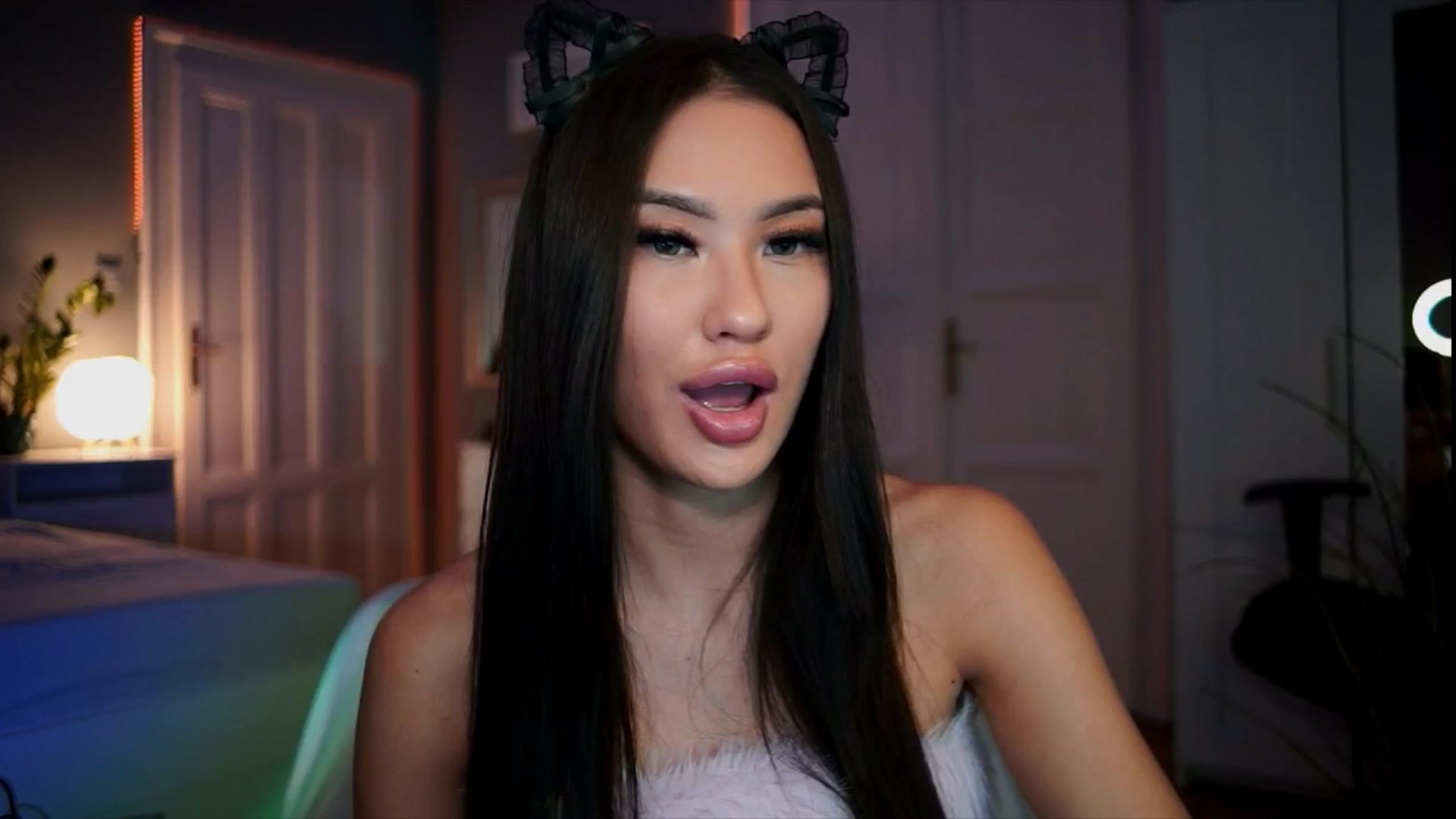 Gallery image thumbnail from MaiStream's myfreecams stream on, 12/27/2025, 20:39 image 18 of 20