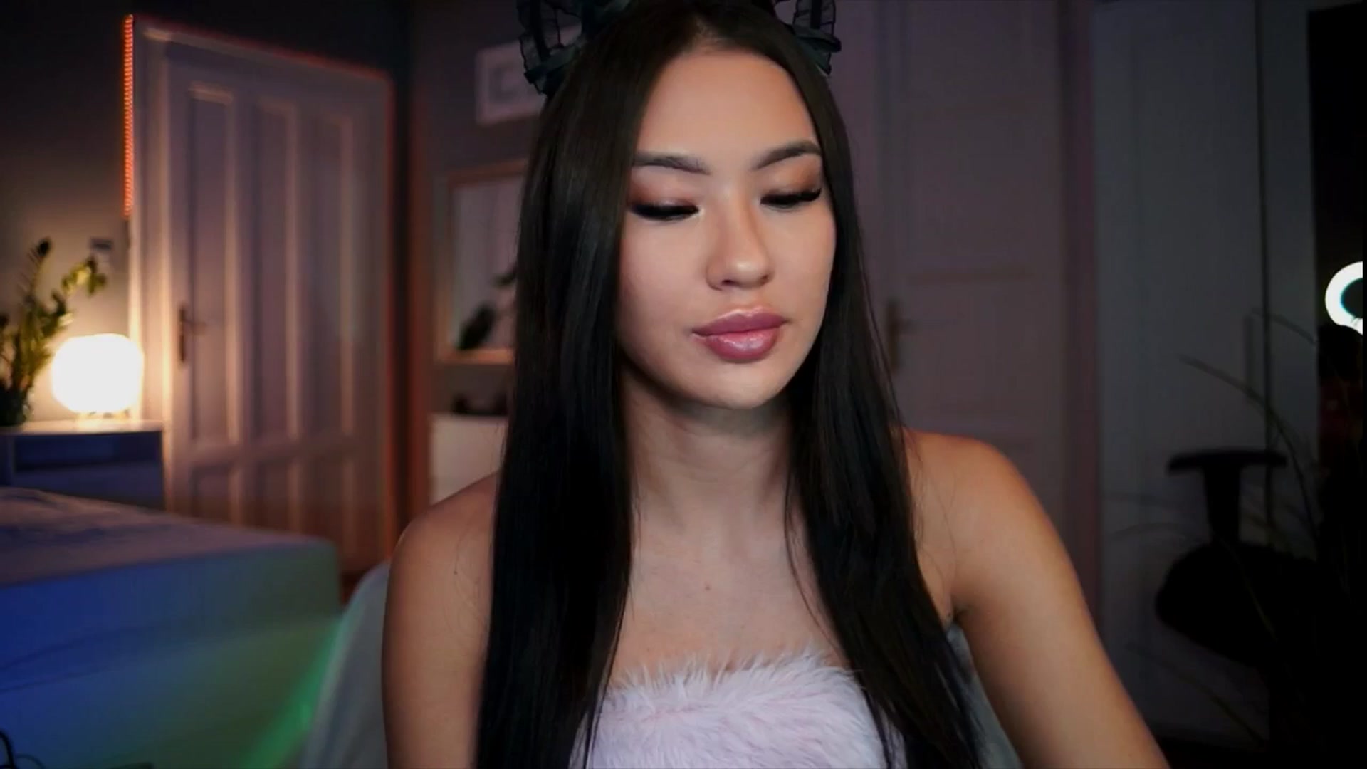 Gallery image thumbnail from MaiStream's myfreecams stream on, 12/27/2025, 20:39 image 4 of 20