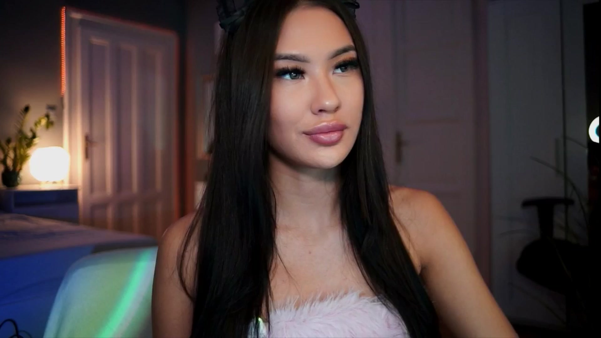 Gallery image thumbnail from MaiStream's myfreecams stream on, 12/27/2025, 20:39 image 20 of 20
