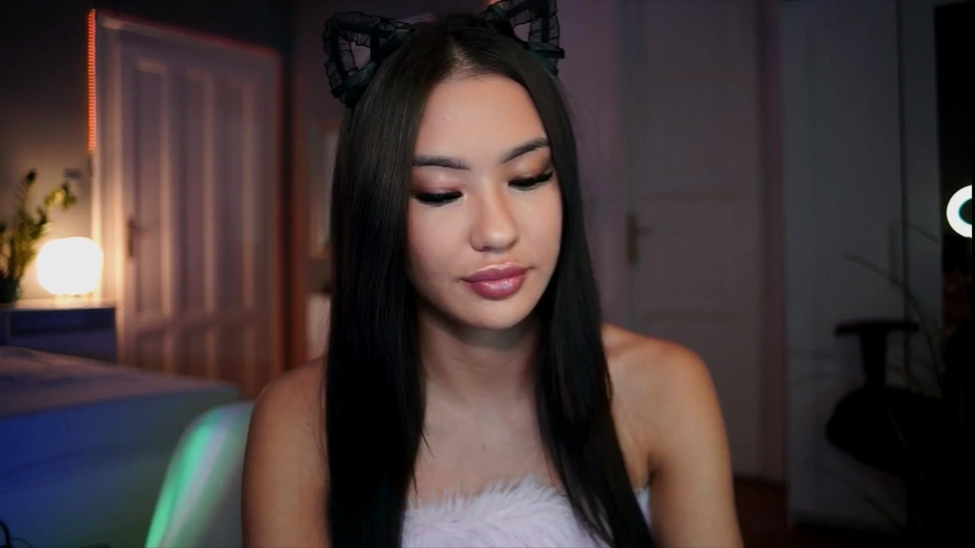Gallery image thumbnail from MaiStream's myfreecams stream on, 12/27/2025, 20:39 image 1 of 20