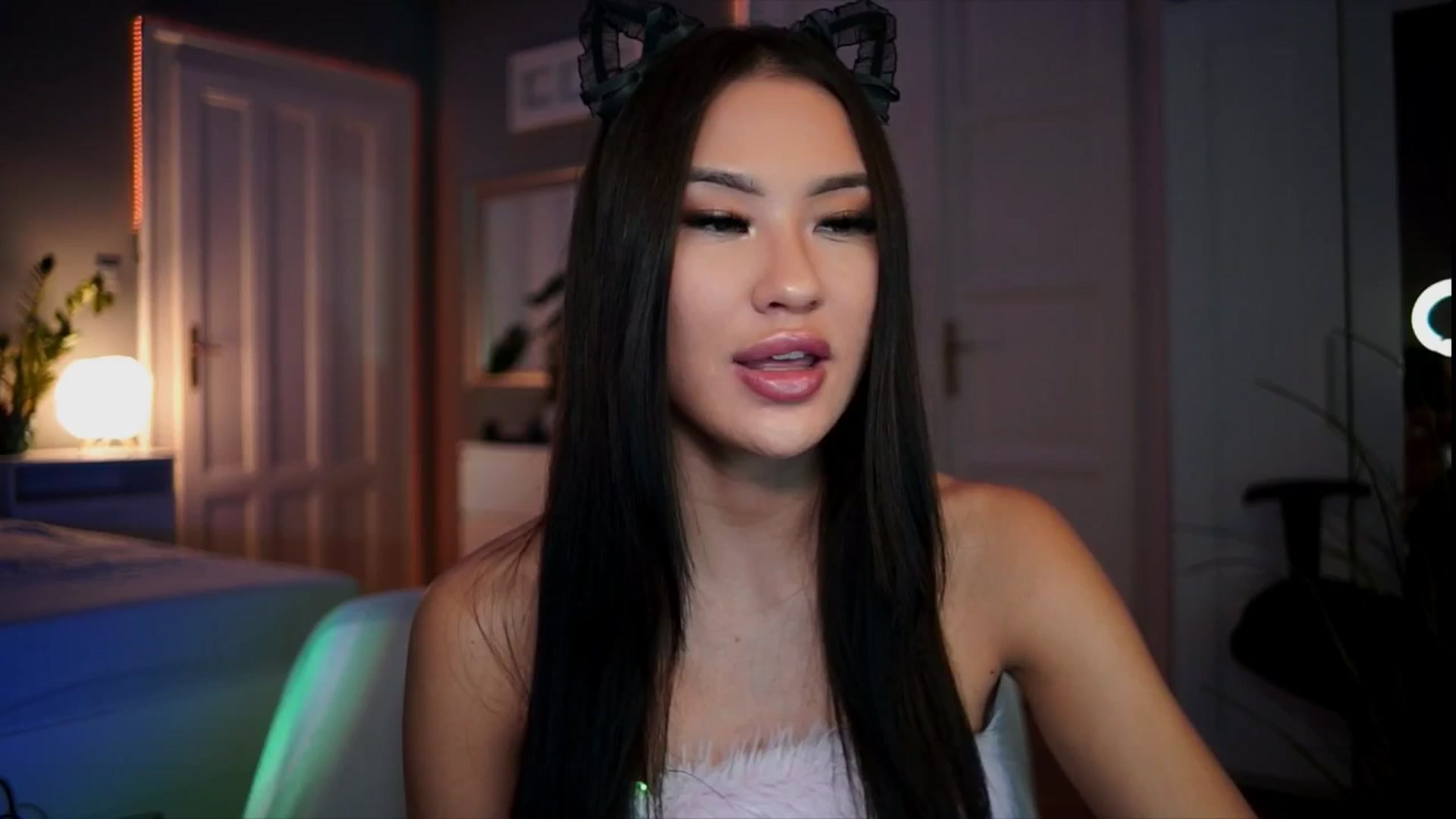 Gallery image thumbnail from MaiStream's myfreecams stream on, 12/27/2025, 20:39 image 10 of 20