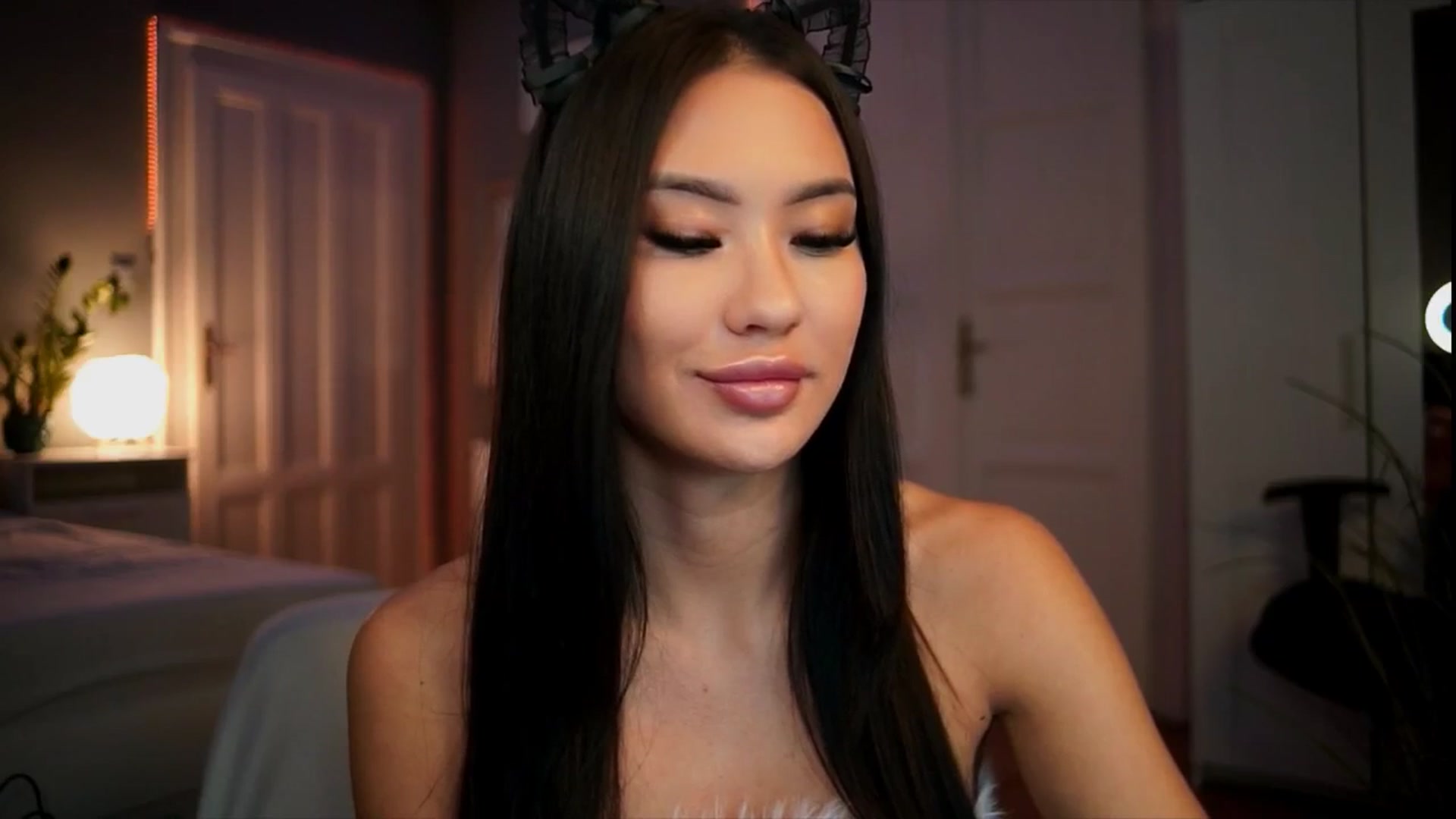 Gallery image thumbnail from MaiStream's myfreecams stream on, 12/27/2025, 23:34 image 10 of 20