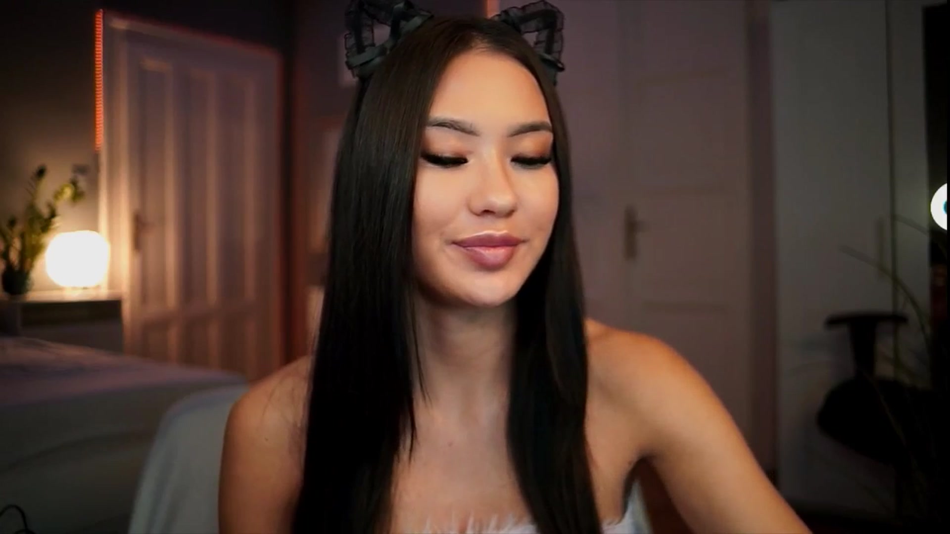 Gallery image thumbnail from MaiStream's myfreecams stream on, 12/27/2025, 23:34 image 11 of 20
