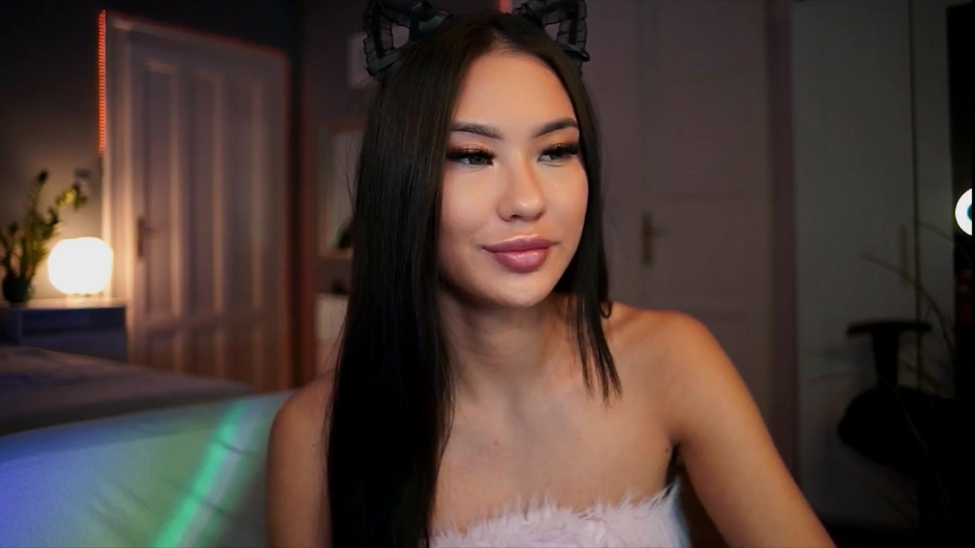Gallery image thumbnail from MaiStream's myfreecams stream on, 12/27/2025, 23:34 image 5 of 20