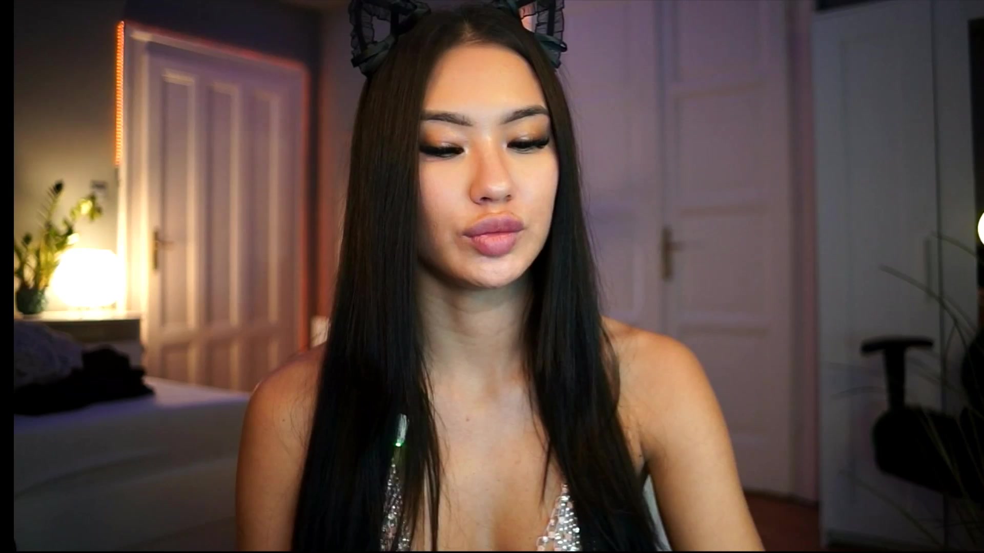 Gallery image thumbnail from MaiStream's myfreecams stream on, 12/28/2025, 23:04 image 12 of 20