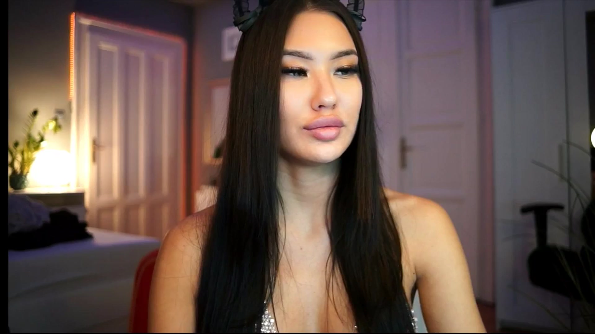 Gallery image thumbnail from MaiStream's myfreecams stream on, 12/28/2025, 23:49 image 3 of 20