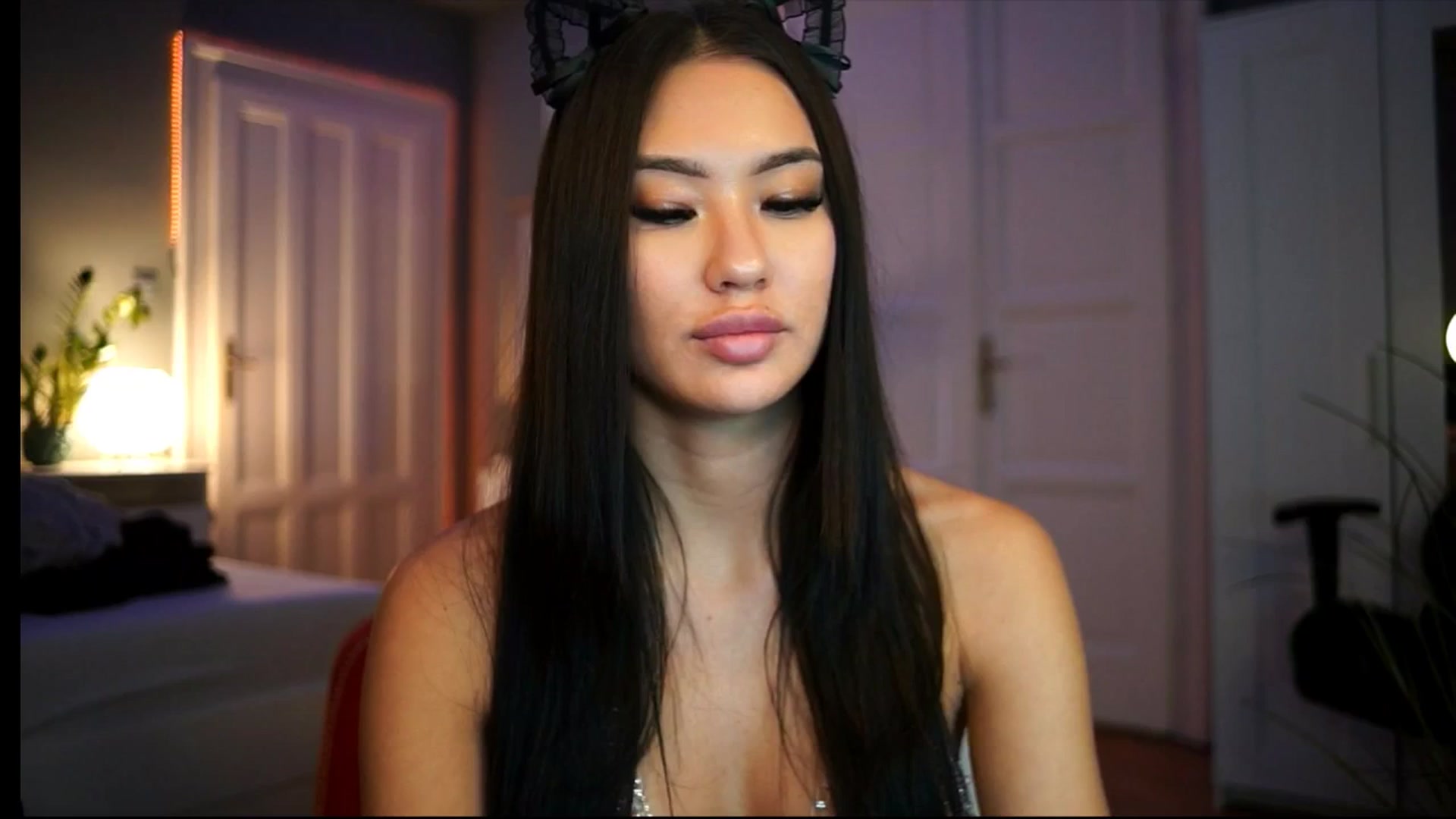 Gallery image thumbnail from MaiStream's myfreecams stream on, 12/28/2025, 23:49 image 1 of 20