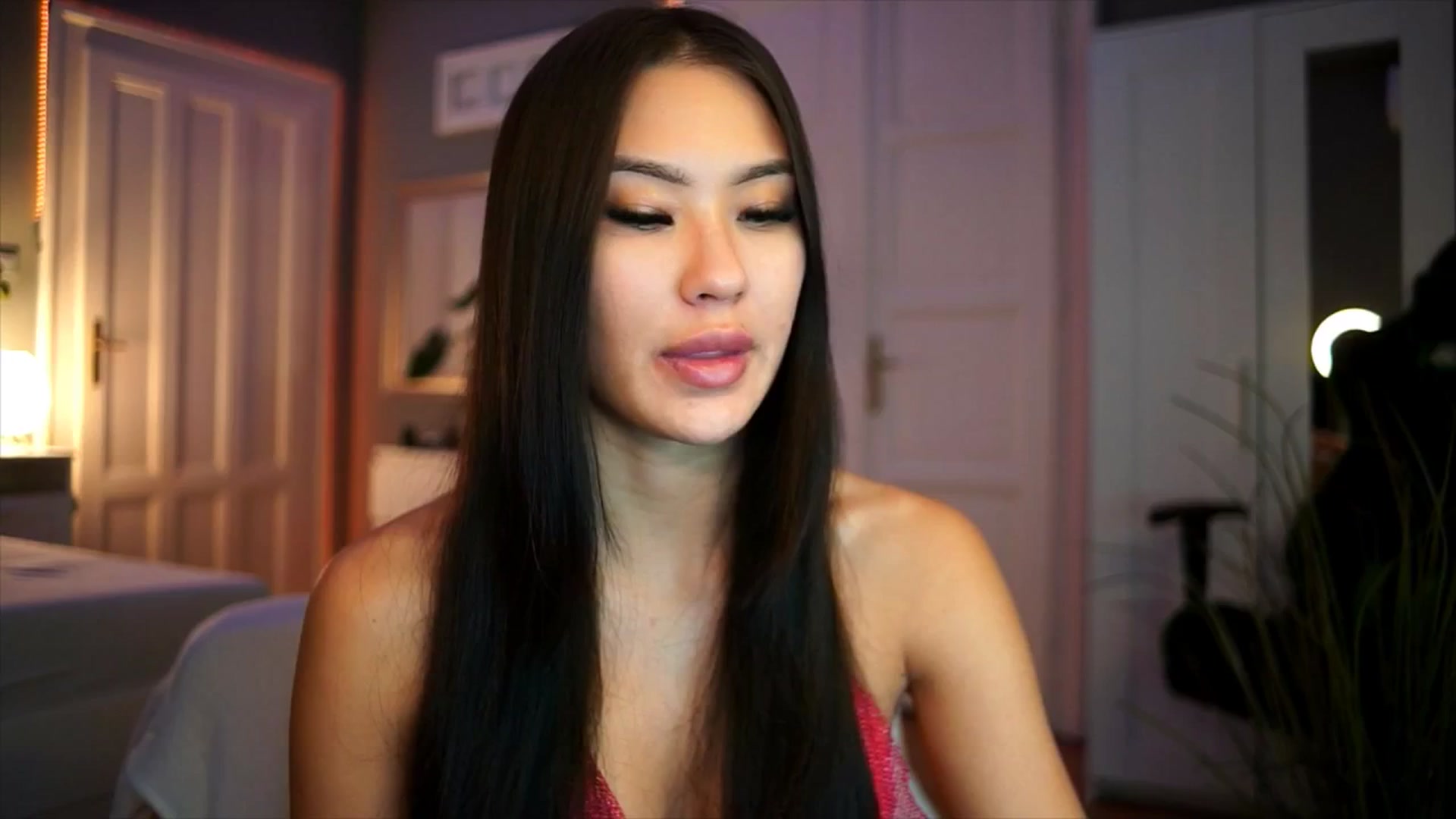 Gallery image thumbnail from MaiStream's myfreecams stream on, 12/29/2025, 19:00 image 1 of 20