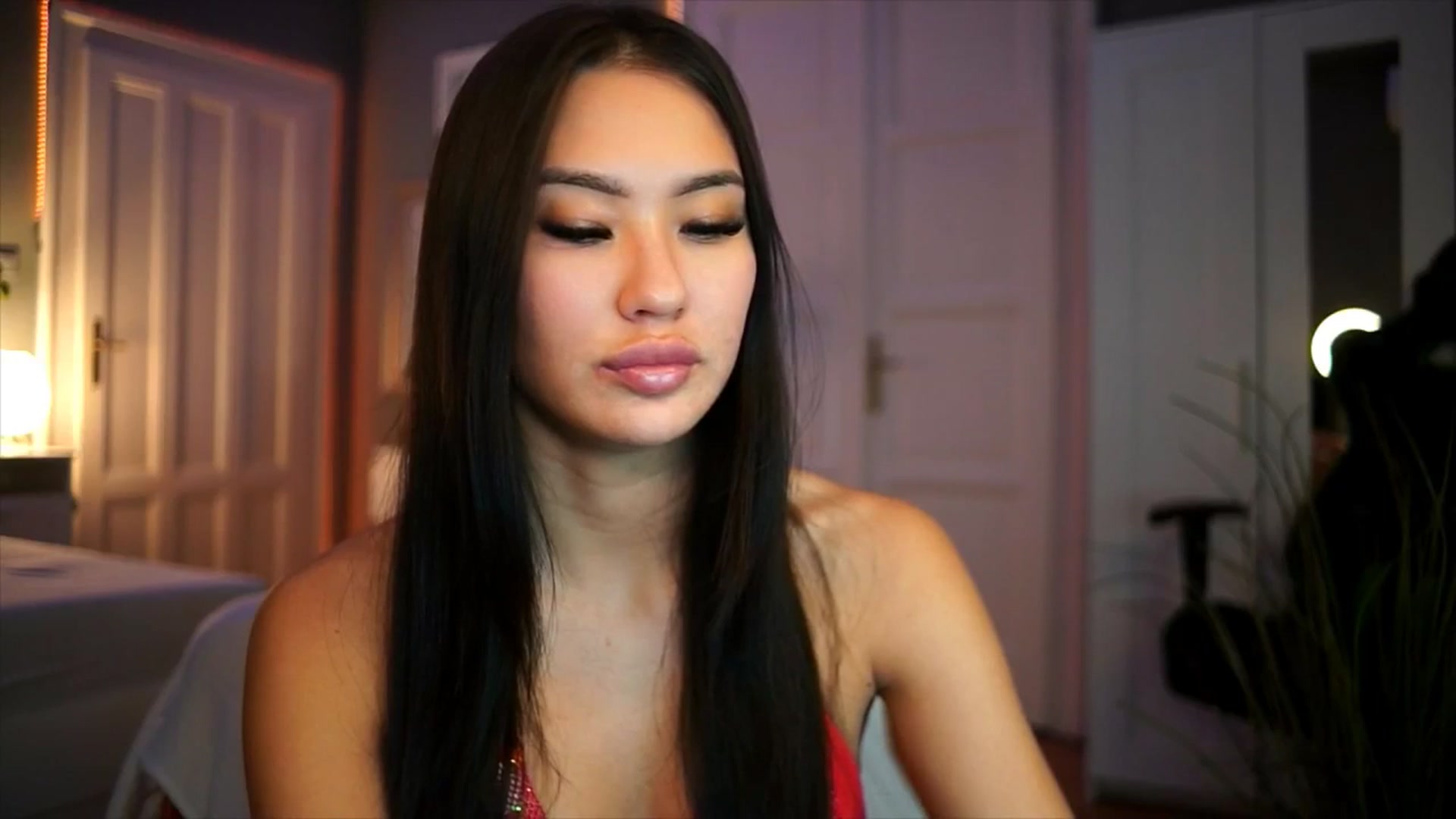Gallery image thumbnail from MaiStream's myfreecams stream on, 12/29/2025, 19:00 image 16 of 20