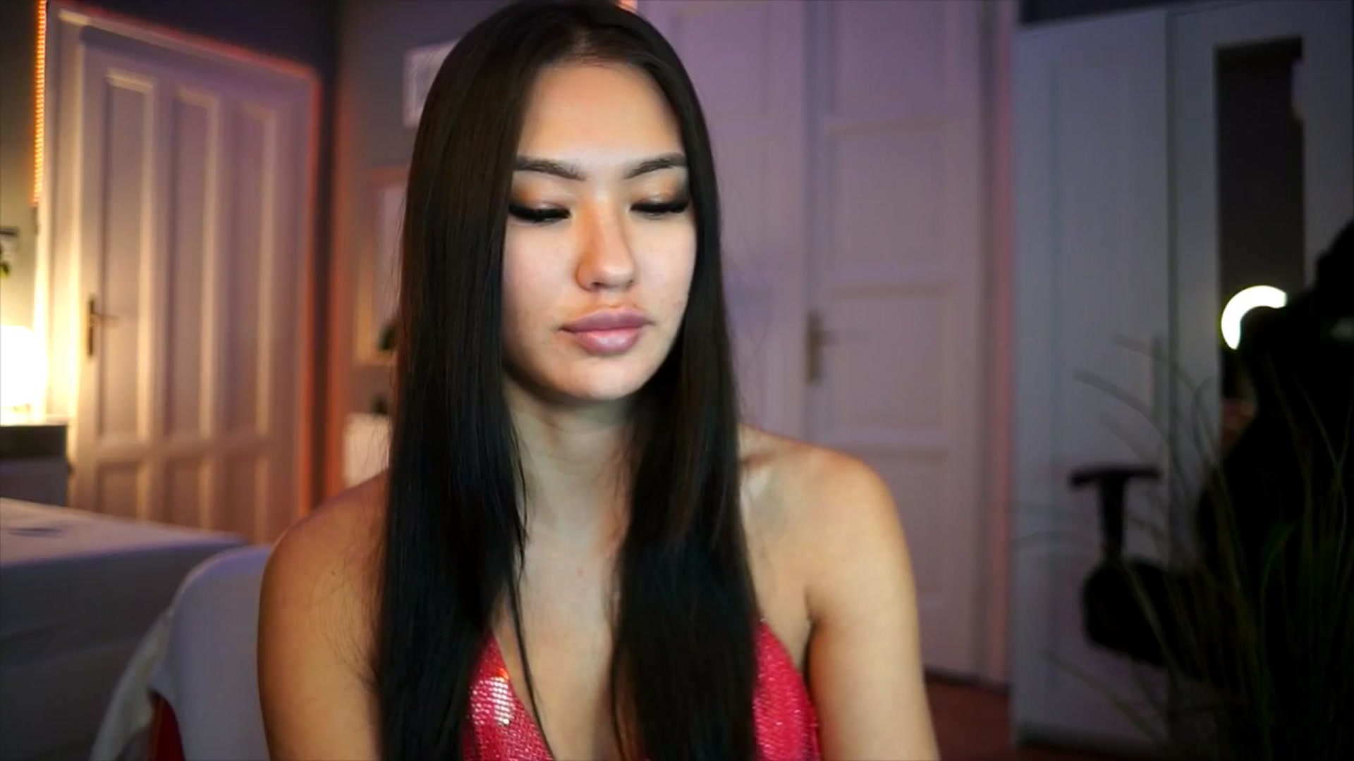Gallery image thumbnail from MaiStream's myfreecams stream on, 12/29/2025, 22:43 image 10 of 20