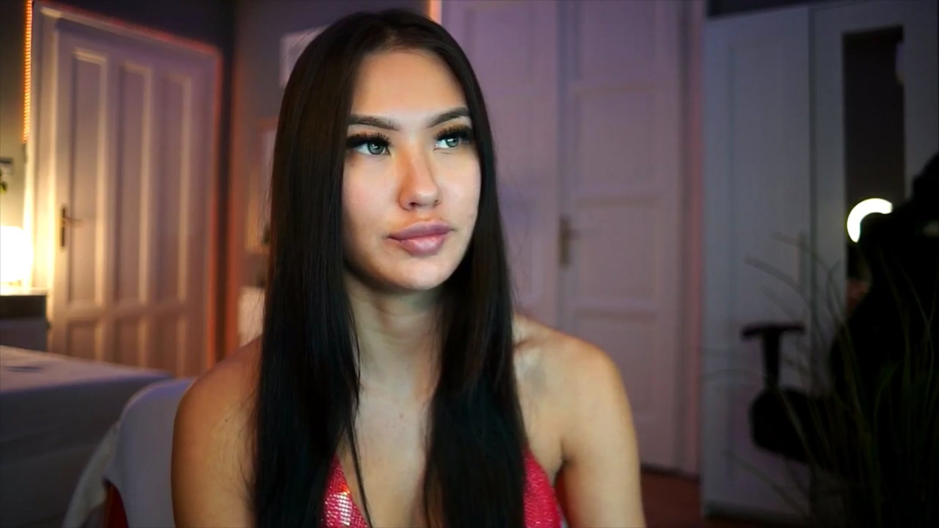Gallery image thumbnail from MaiStream's myfreecams stream on, 12/29/2025, 22:43 image 11 of 20