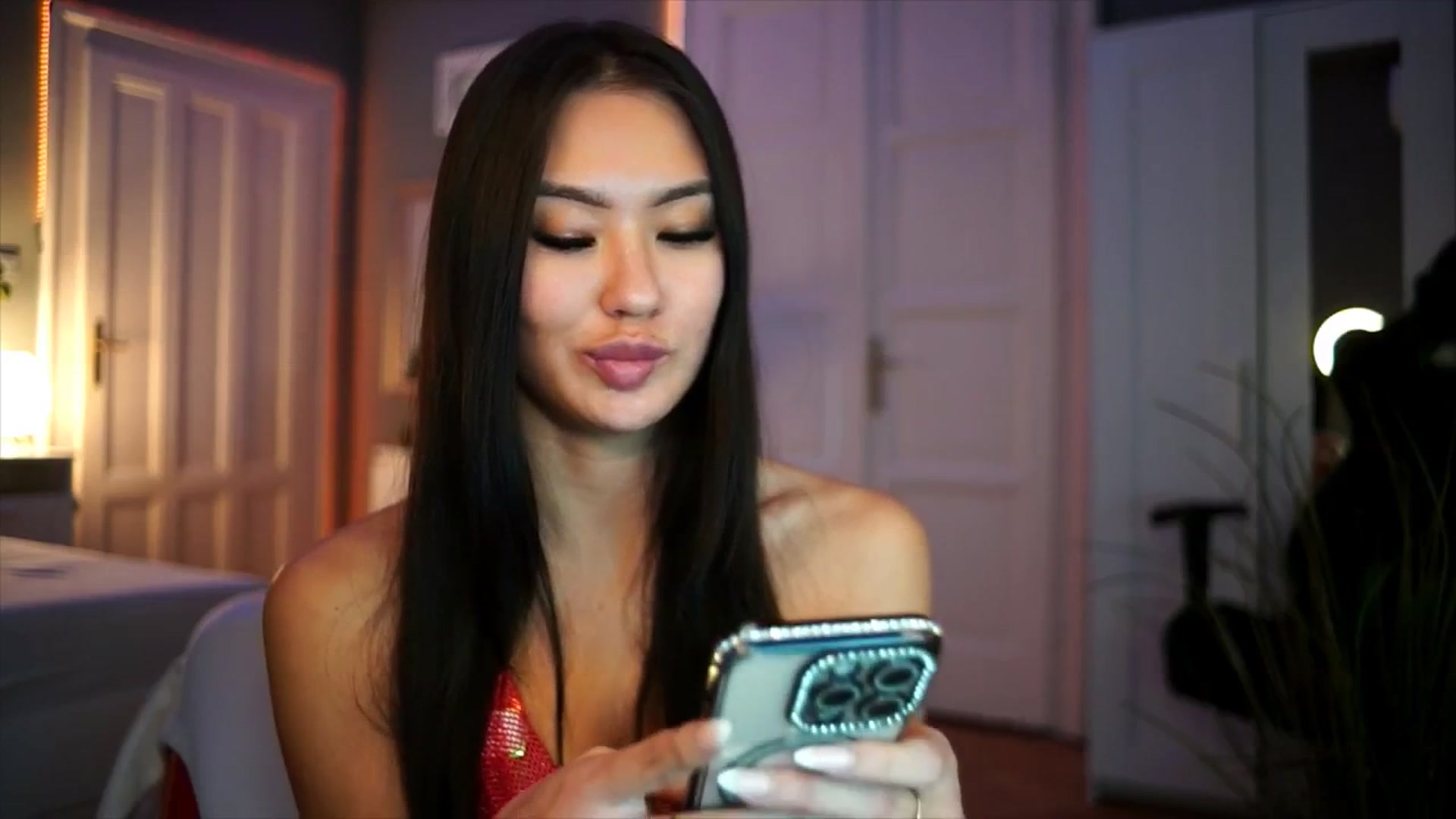 Gallery image thumbnail from MaiStream's myfreecams stream on, 12/29/2025, 22:43 image 19 of 20
