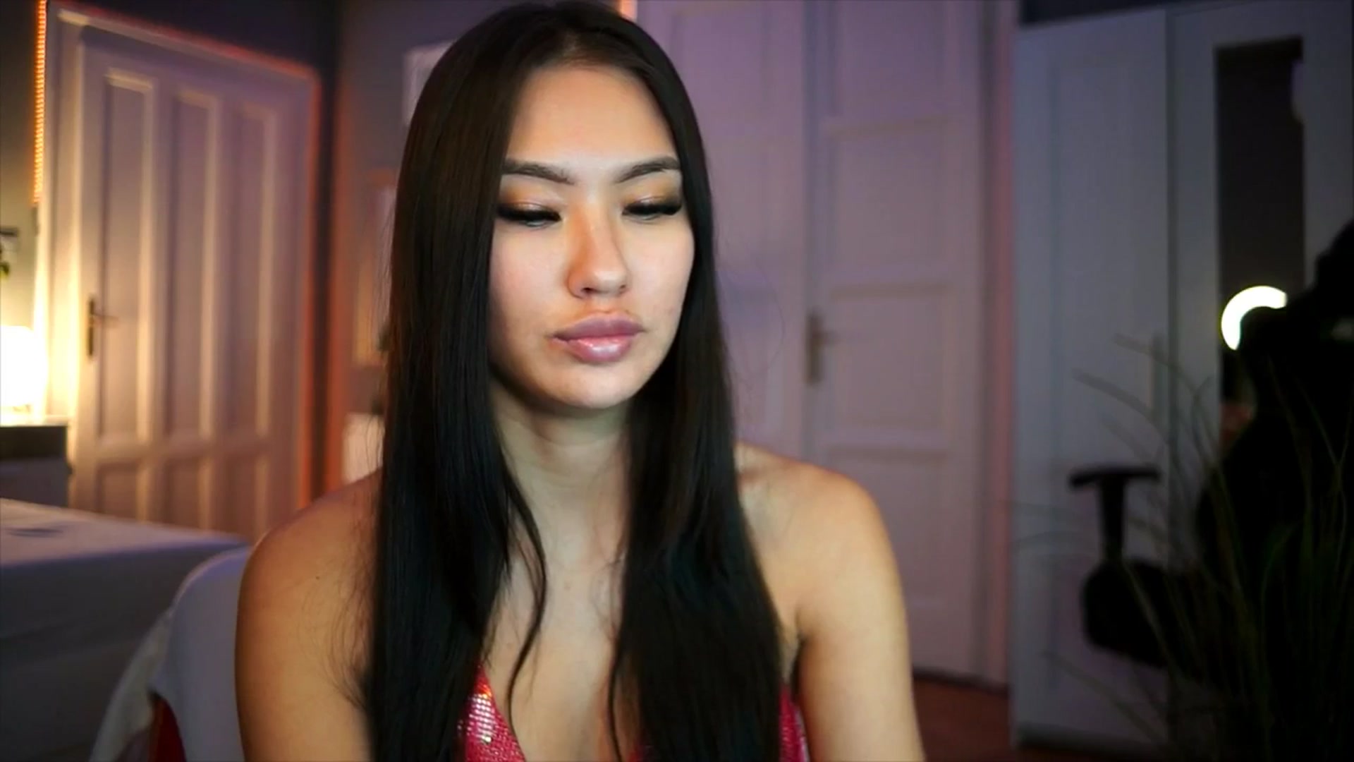Gallery image thumbnail from MaiStream's myfreecams stream on, 12/29/2025, 22:43 image 12 of 20