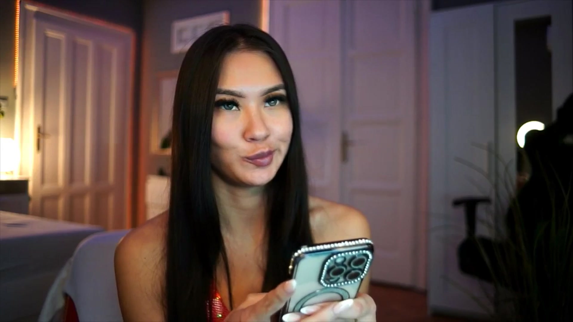 Gallery image thumbnail from MaiStream's myfreecams stream on, 12/29/2025, 22:43 image 15 of 20