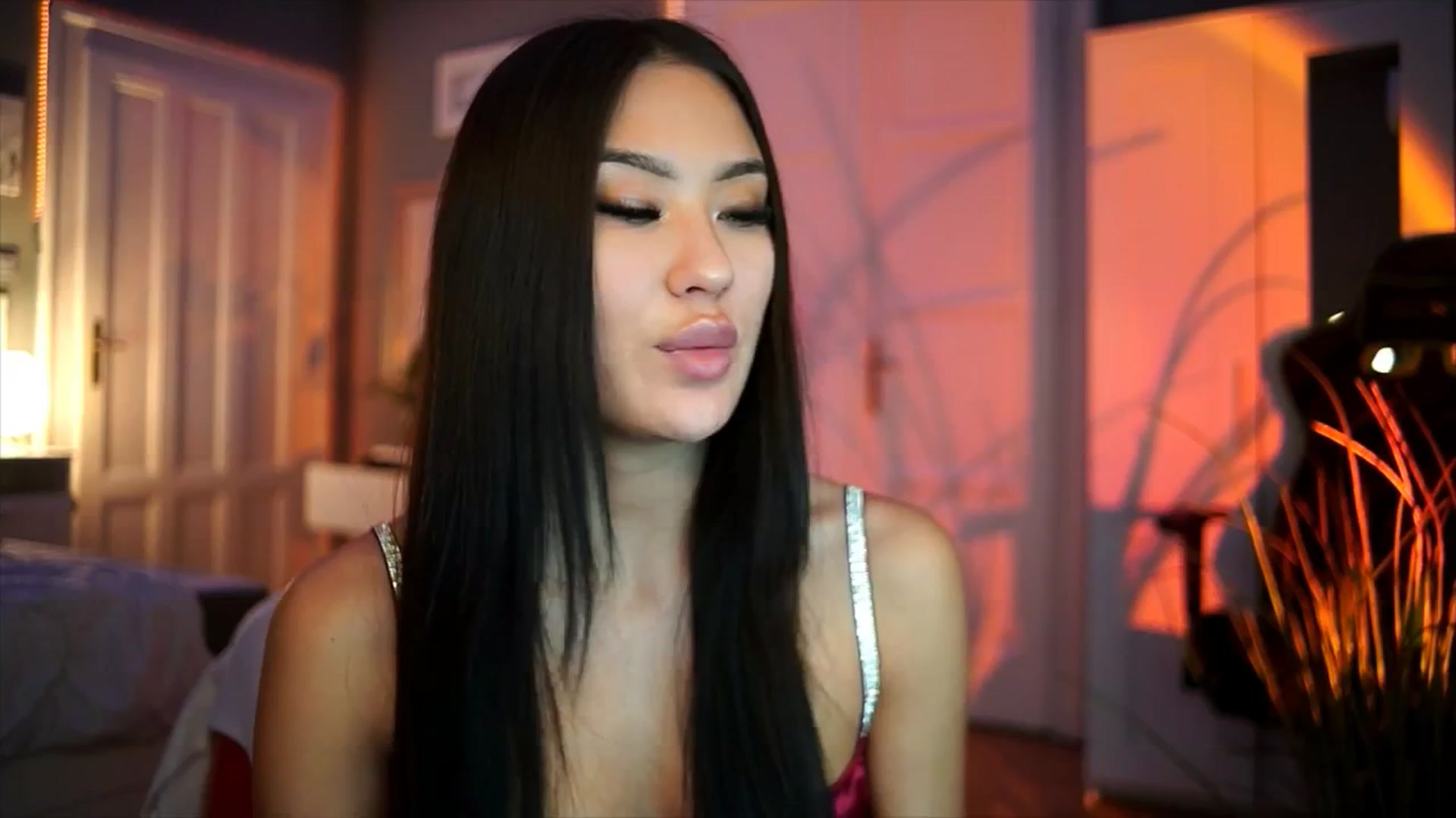 Gallery image thumbnail from MaiStream's myfreecams stream on, 12/30/2025, 19:18 image 16 of 20