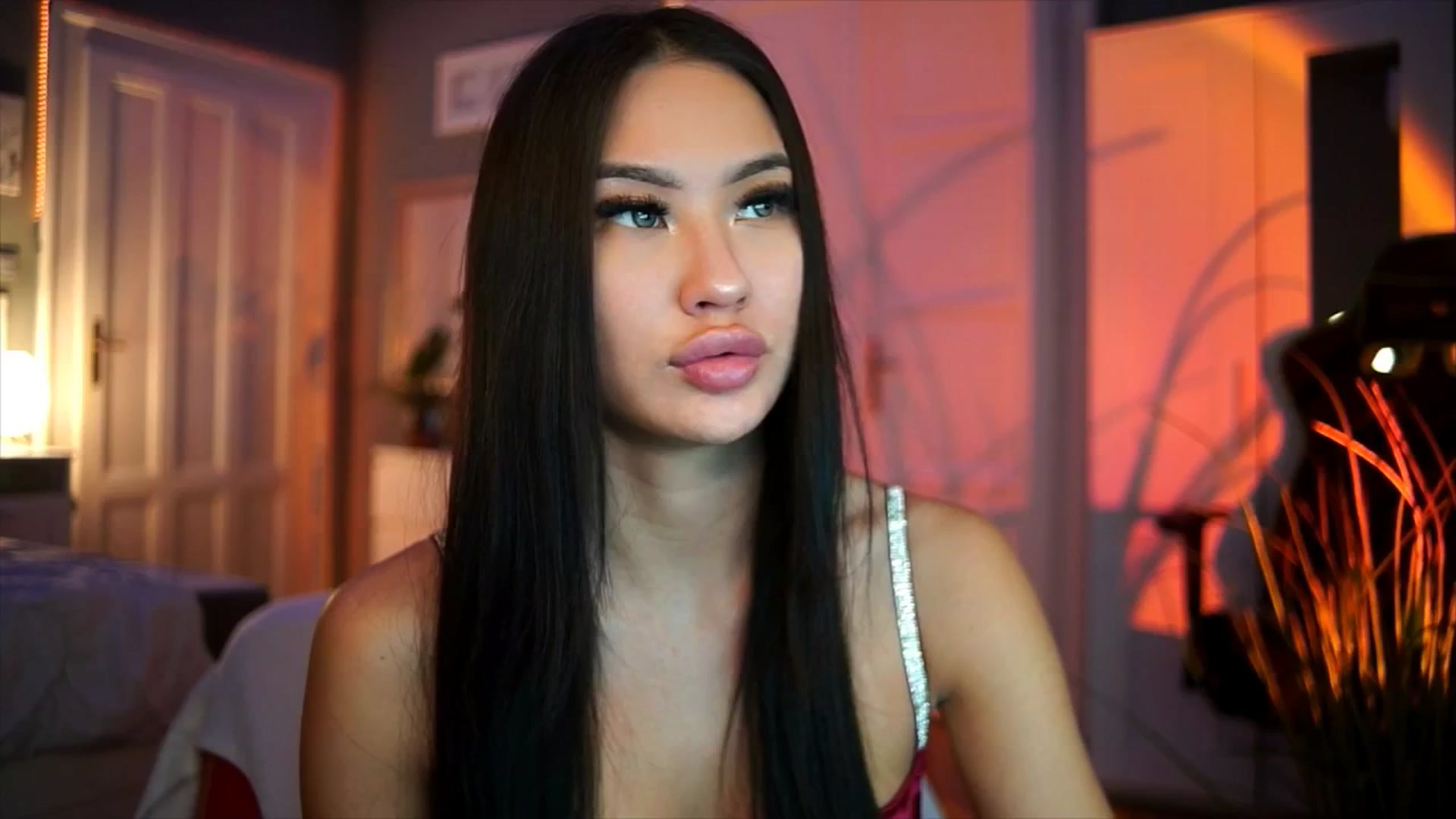 Gallery image thumbnail from MaiStream's myfreecams stream on, 12/30/2025, 19:18 image 11 of 20