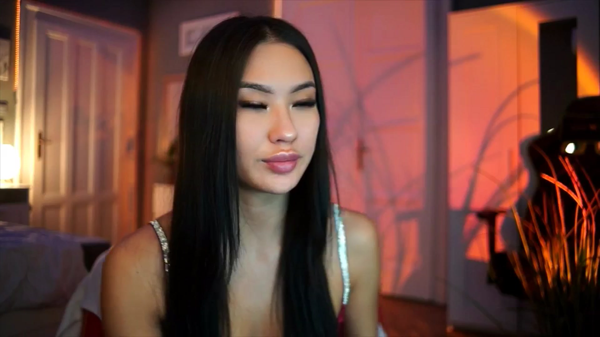 Gallery image thumbnail from MaiStream's myfreecams stream on, 12/30/2025, 19:18 image 12 of 20