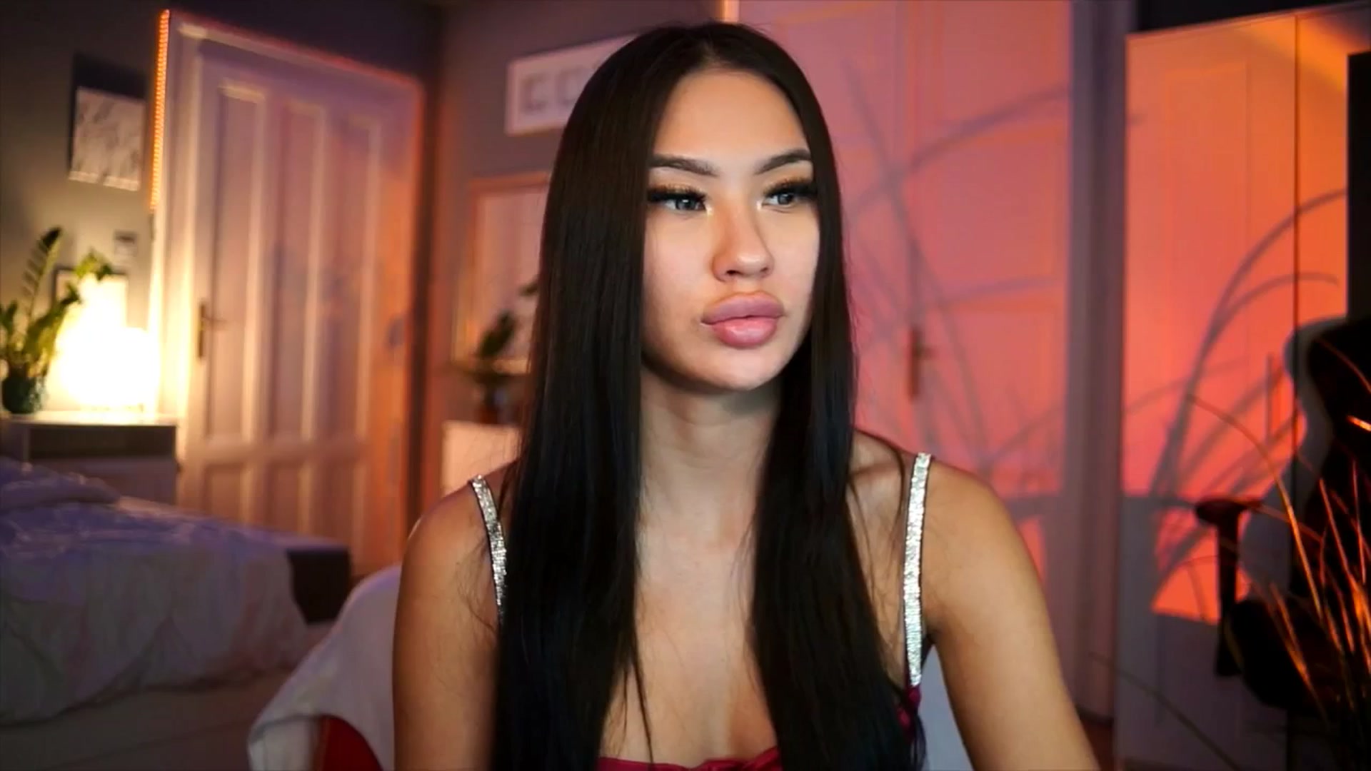 Gallery image thumbnail from MaiStream's myfreecams stream on, 12/31/2025, 24:26 image 10 of 20