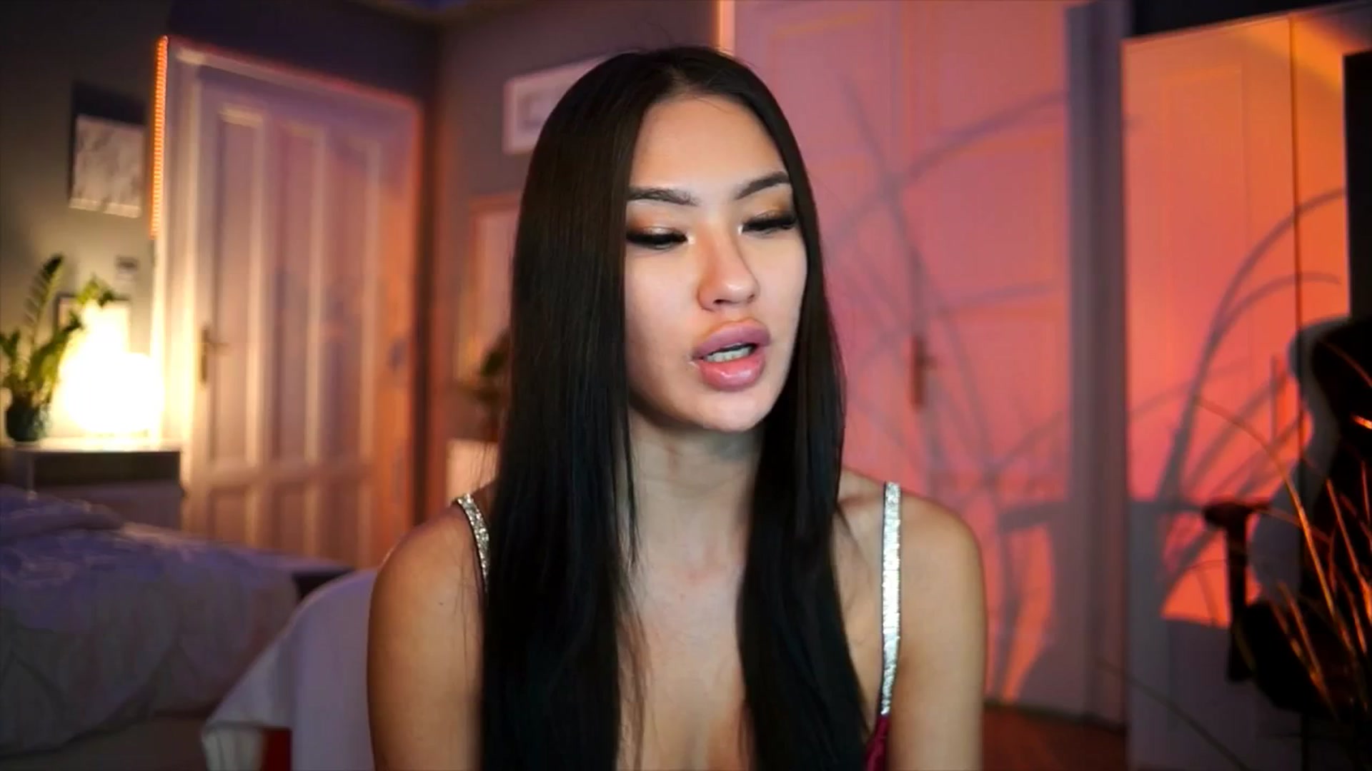 Gallery image thumbnail from MaiStream's myfreecams stream on, 12/31/2025, 24:26 image 19 of 20