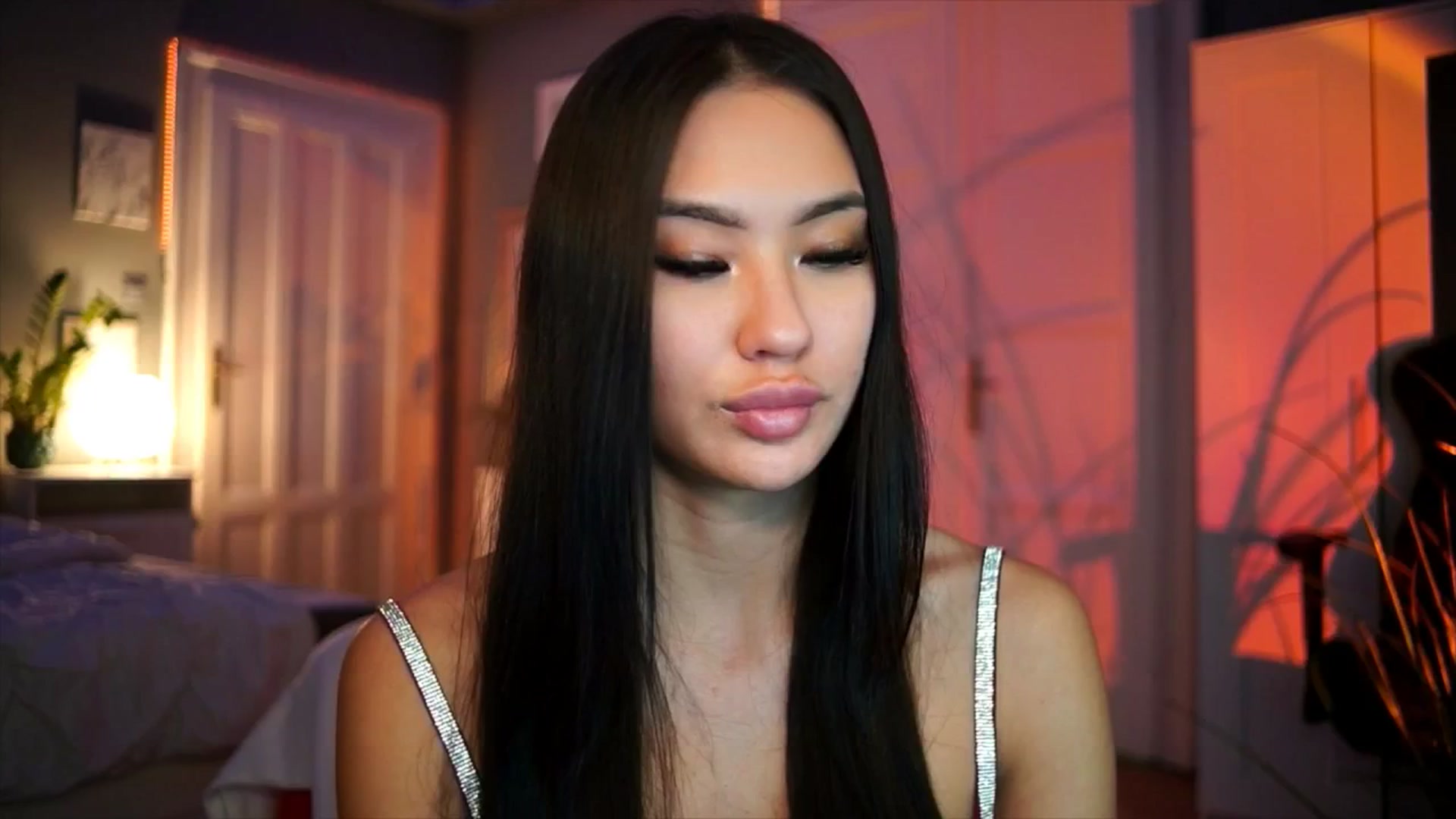 Gallery image thumbnail from MaiStream's myfreecams stream on, 12/31/2025, 24:26 image 18 of 20