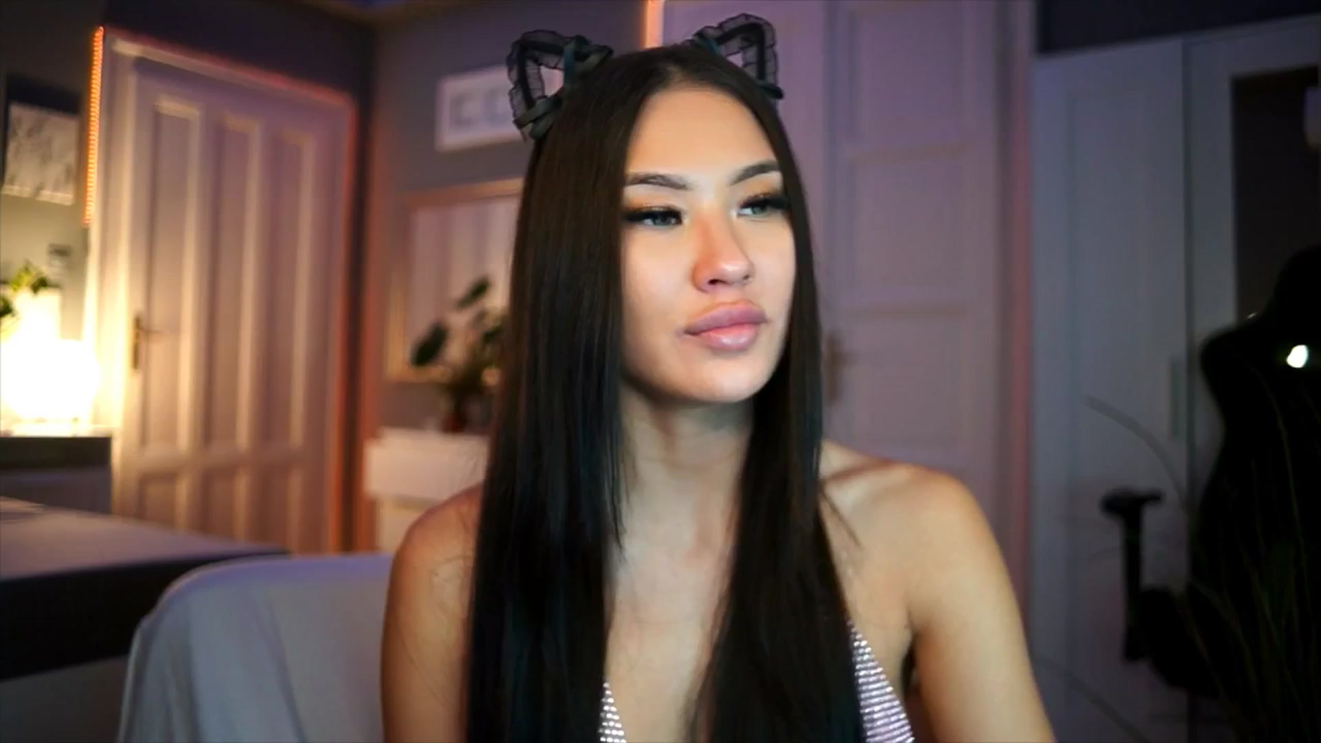 Gallery image thumbnail from MaiStream's myfreecams stream on, 01/01/2026, 04:38 image 19 of 20