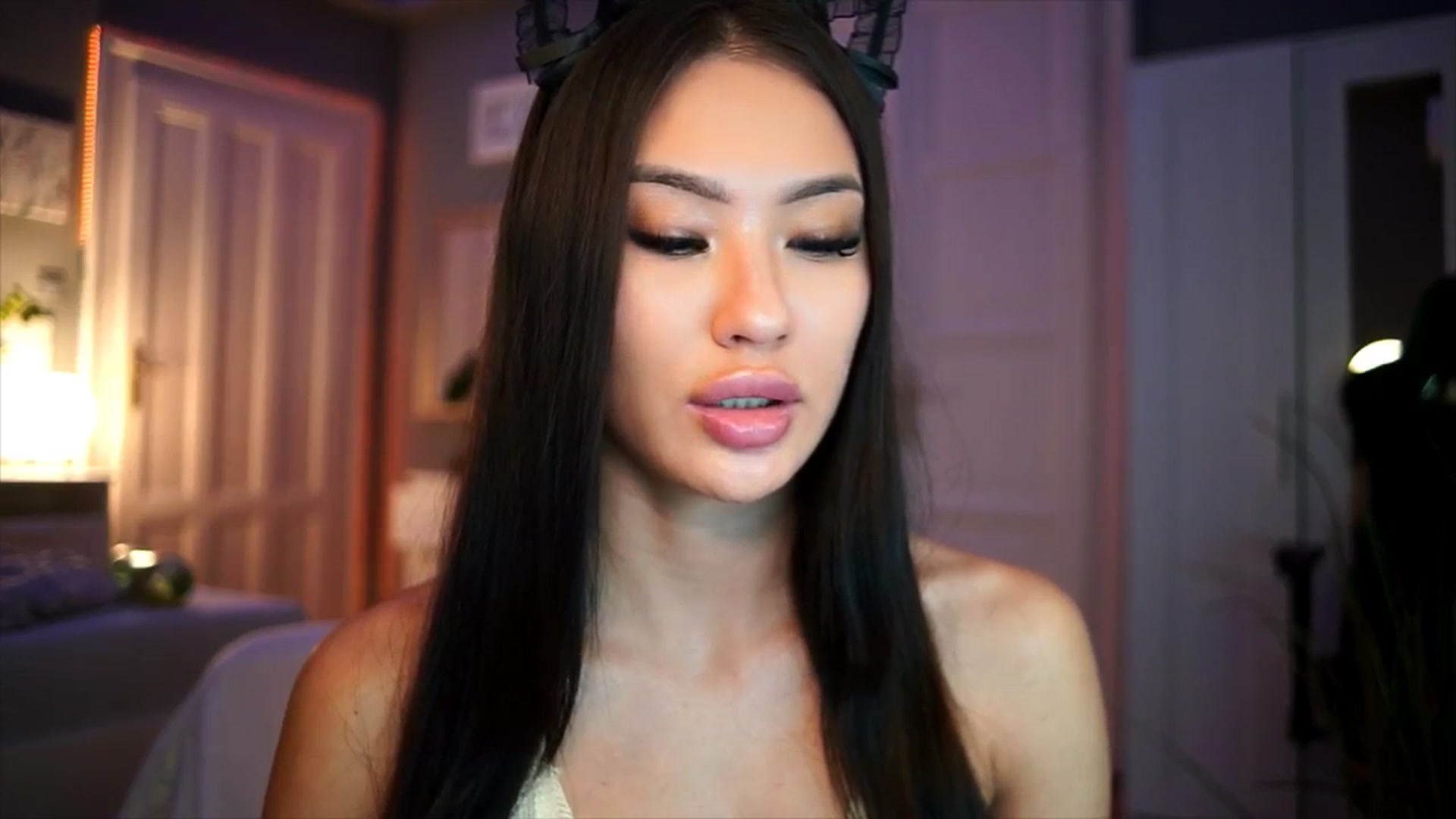 Gallery image thumbnail from MaiStream's myfreecams stream on, 01/01/2026, 22:37 image 18 of 20
