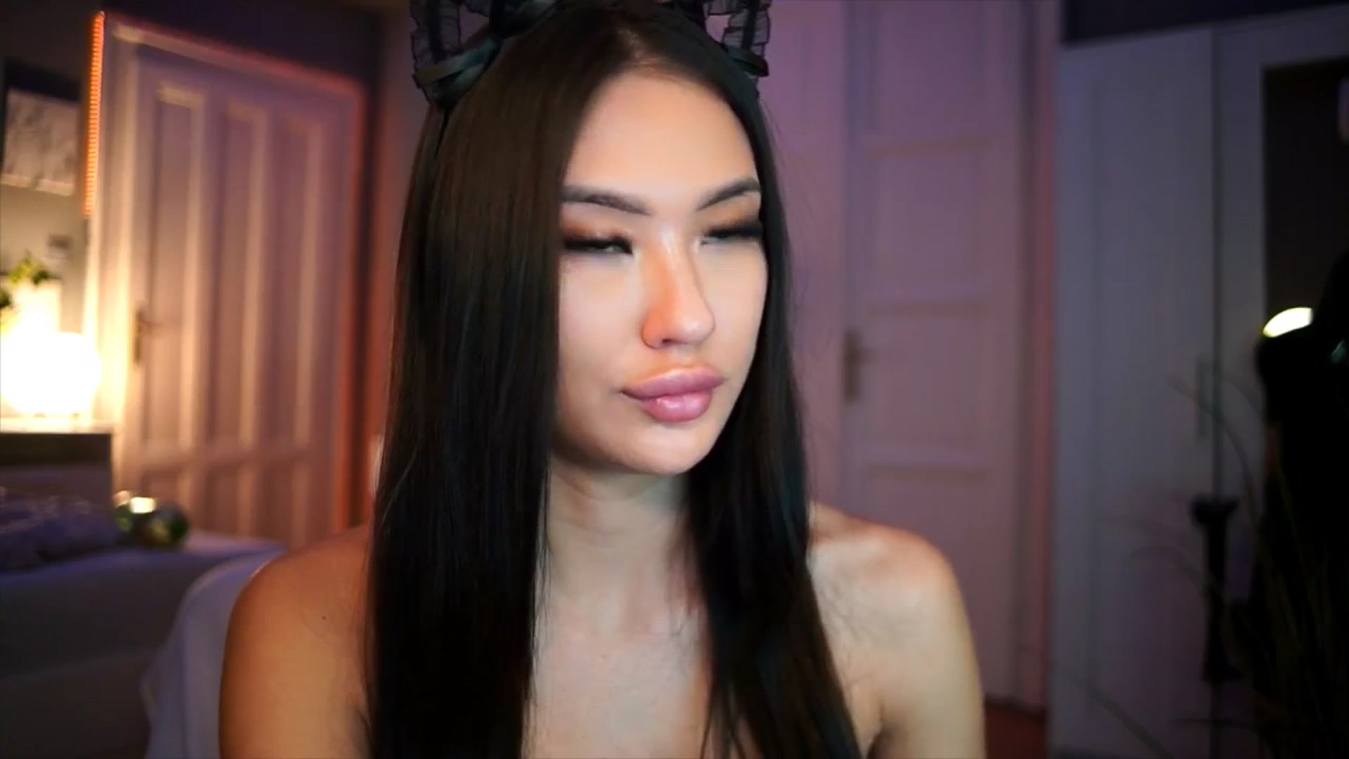 Gallery image thumbnail from MaiStream's myfreecams stream on, 01/01/2026, 23:48 image 16 of 20