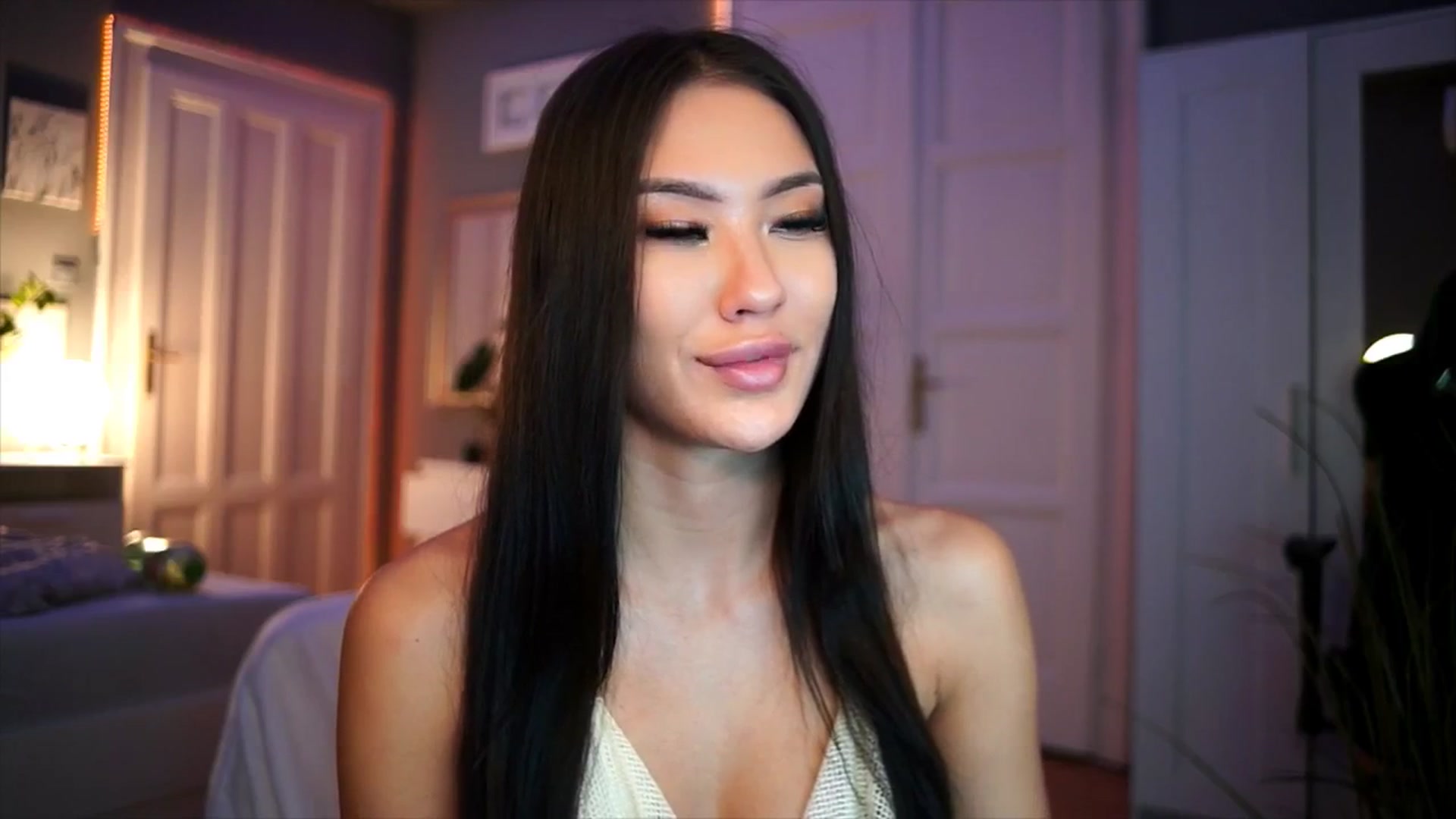 Gallery image thumbnail from MaiStream's myfreecams stream on, 01/02/2026, 01:42 image 3 of 20