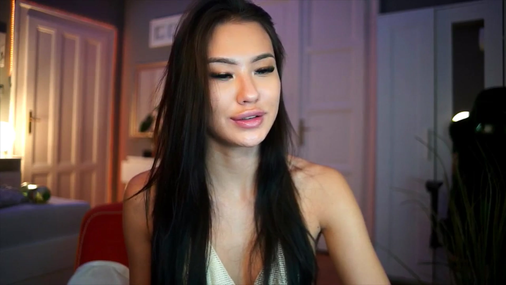 Gallery image thumbnail from MaiStream's myfreecams stream on, 01/02/2026, 01:42 image 9 of 20