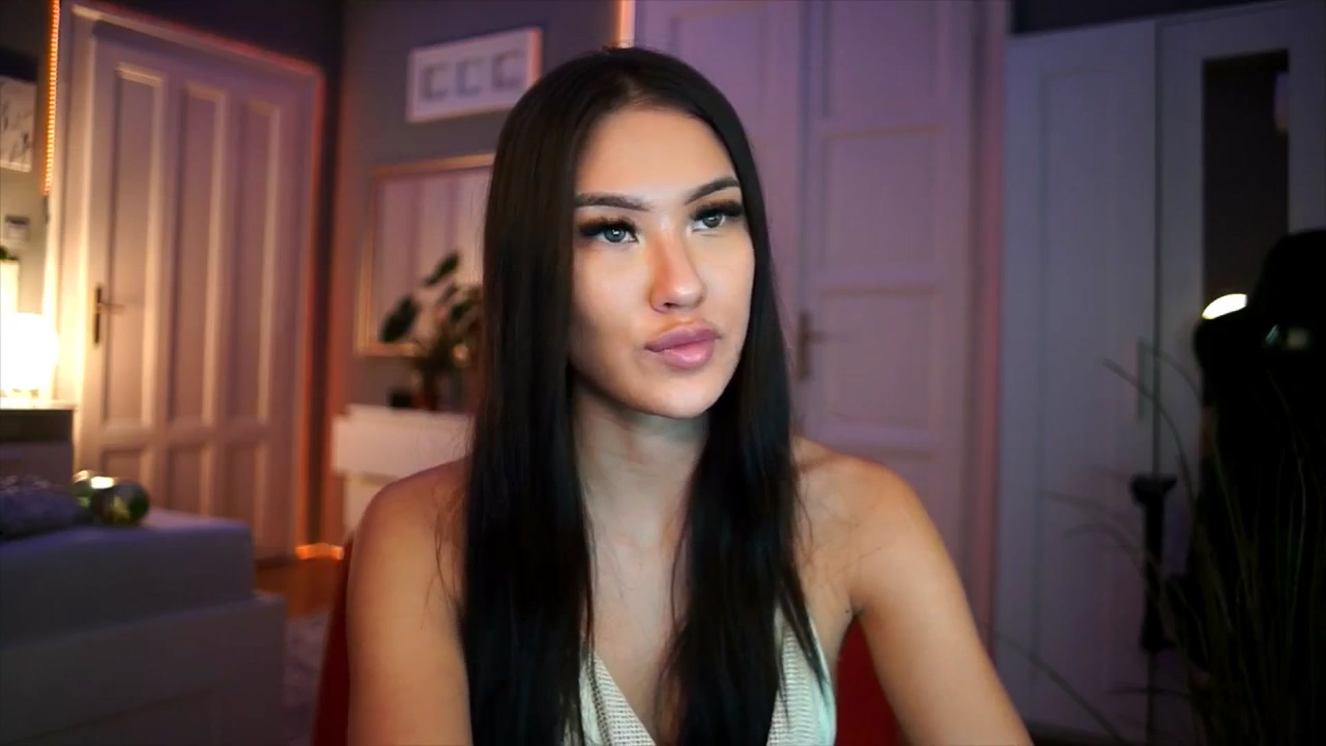 Gallery image thumbnail from MaiStream's myfreecams stream on, 01/02/2026, 01:42 image 17 of 20