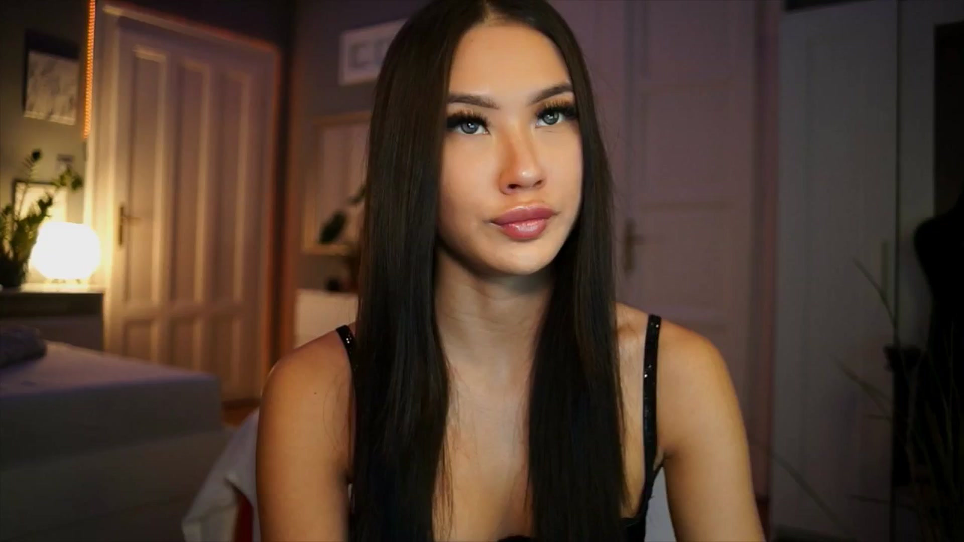 Gallery image thumbnail from MaiStream's myfreecams stream on, 01/03/2026, 22:03 image 1 of 20