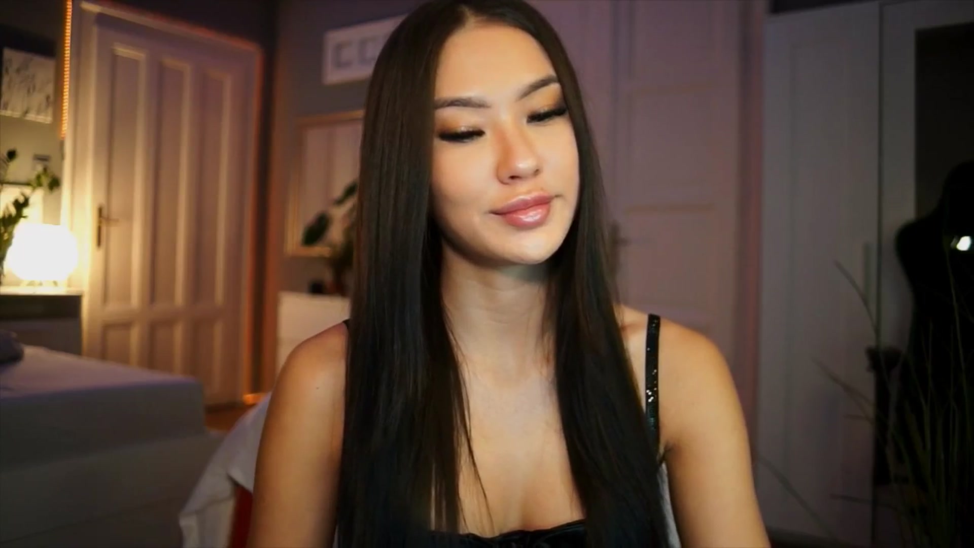 Gallery image thumbnail from MaiStream's myfreecams stream on, 01/03/2026, 22:03 image 5 of 20