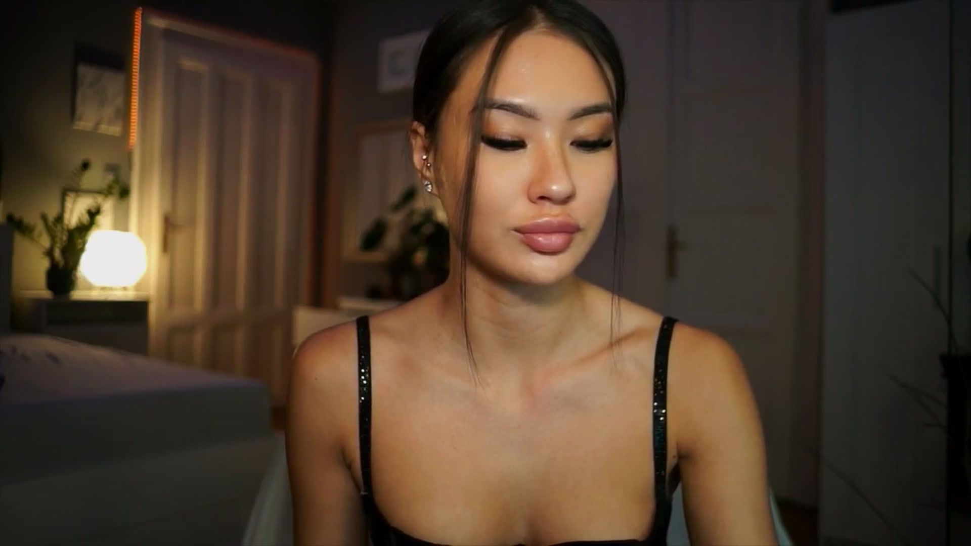 Gallery image thumbnail from MaiStream's myfreecams stream on, 01/04/2026, 24:06 image 3 of 20