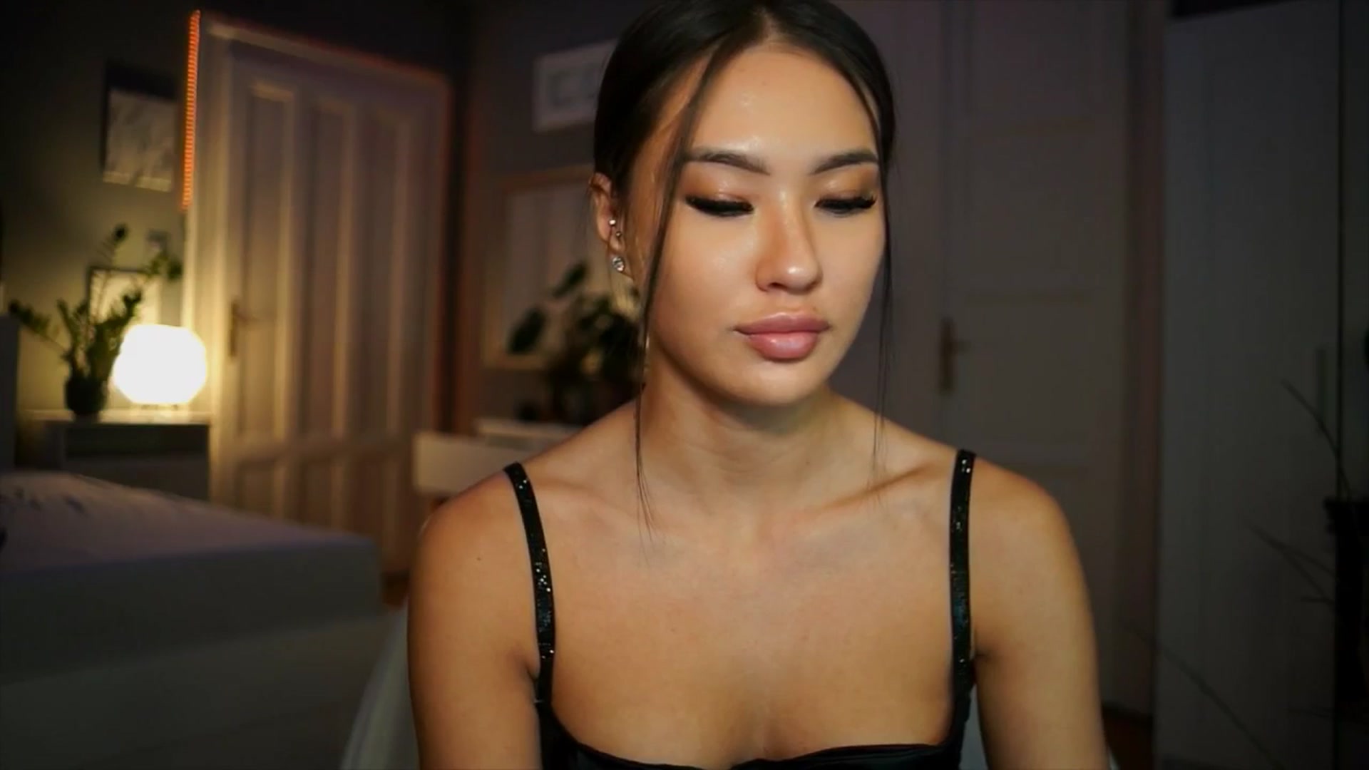 Gallery image thumbnail from MaiStream's myfreecams stream on, 01/04/2026, 24:06 image 6 of 20