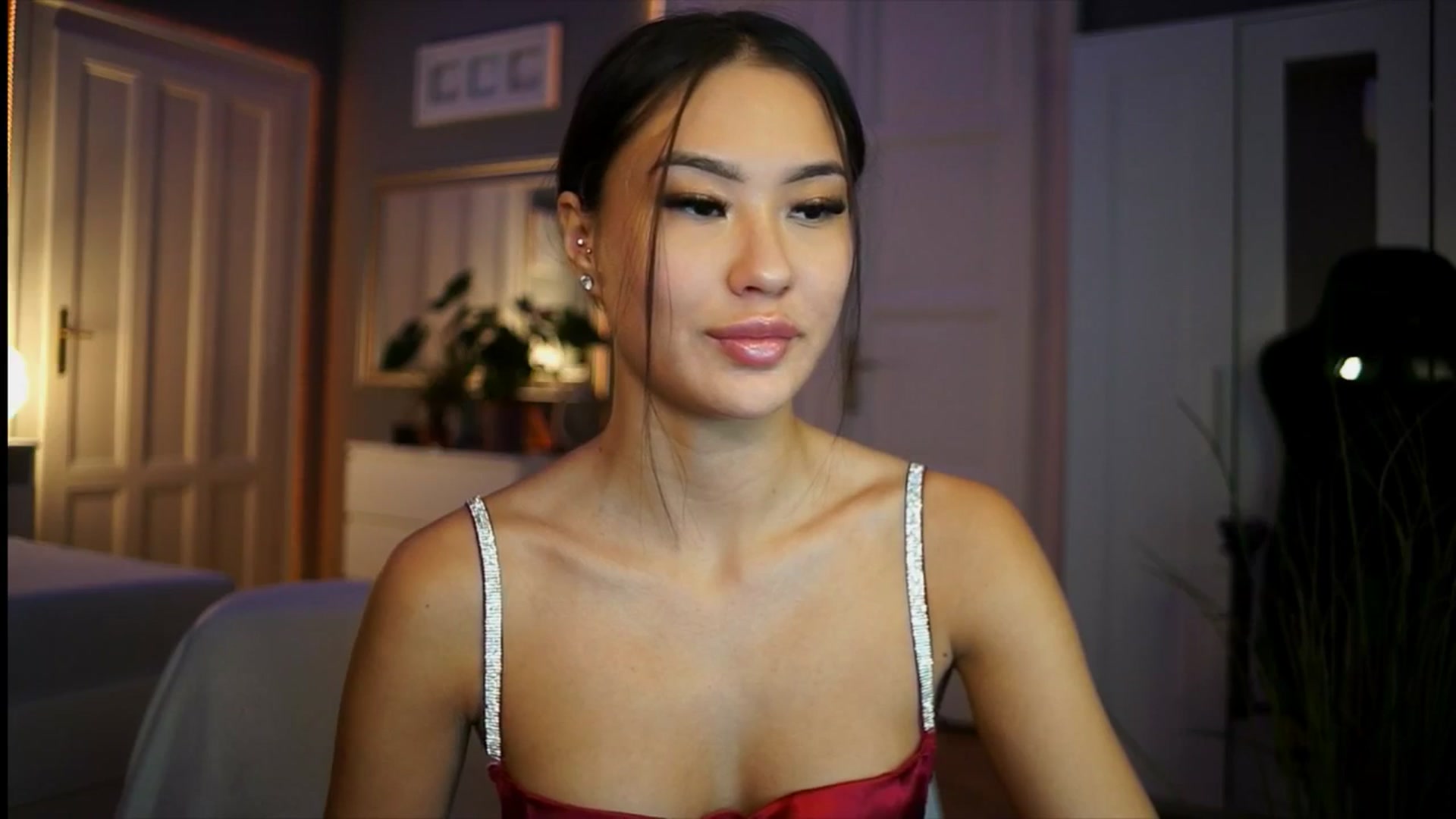 Gallery image thumbnail from MaiStream's myfreecams stream on, 01/04/2026, 18:31 image 12 of 20