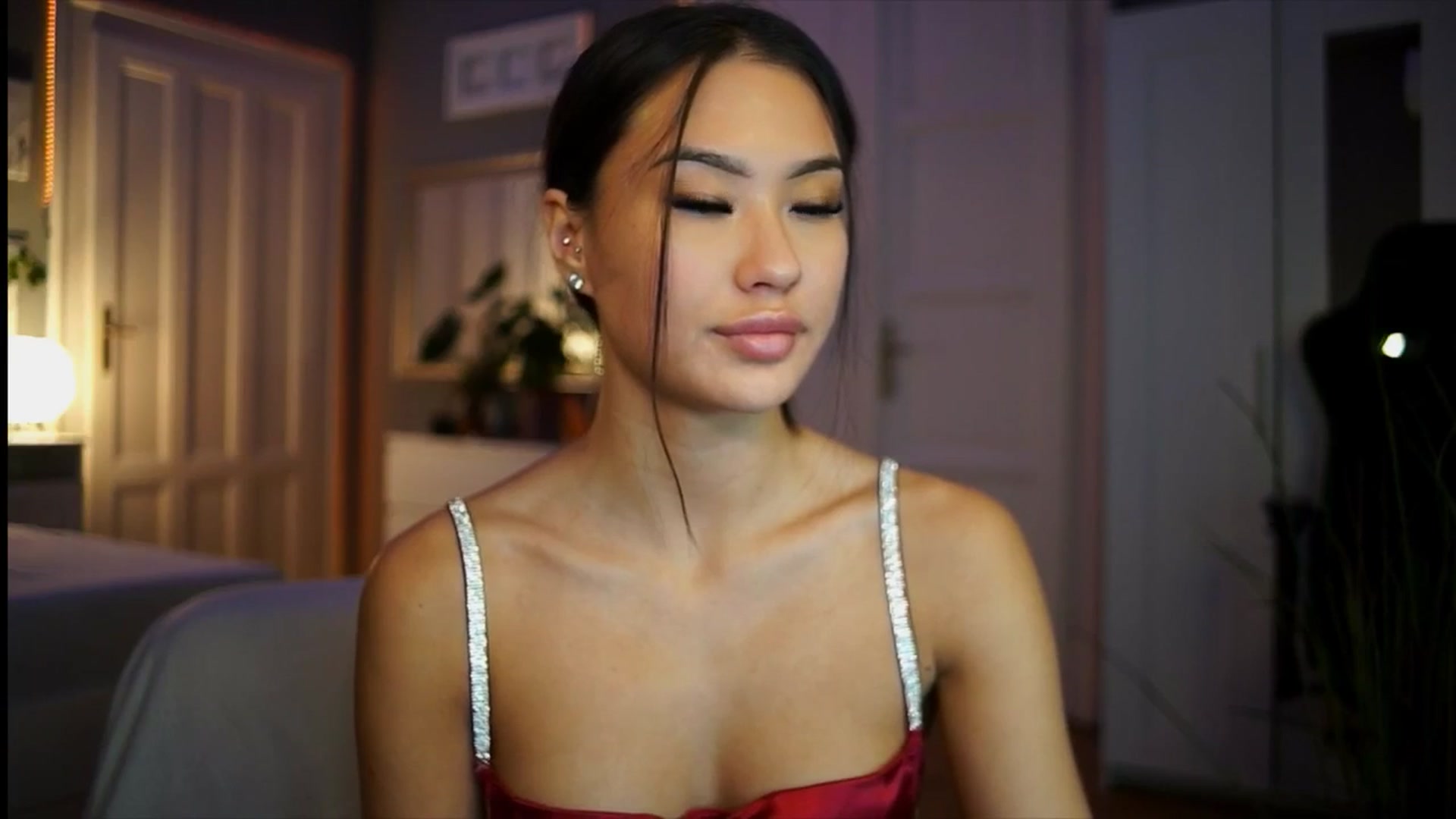 Gallery image thumbnail from MaiStream's myfreecams stream on, 01/04/2026, 21:43 image 5 of 20