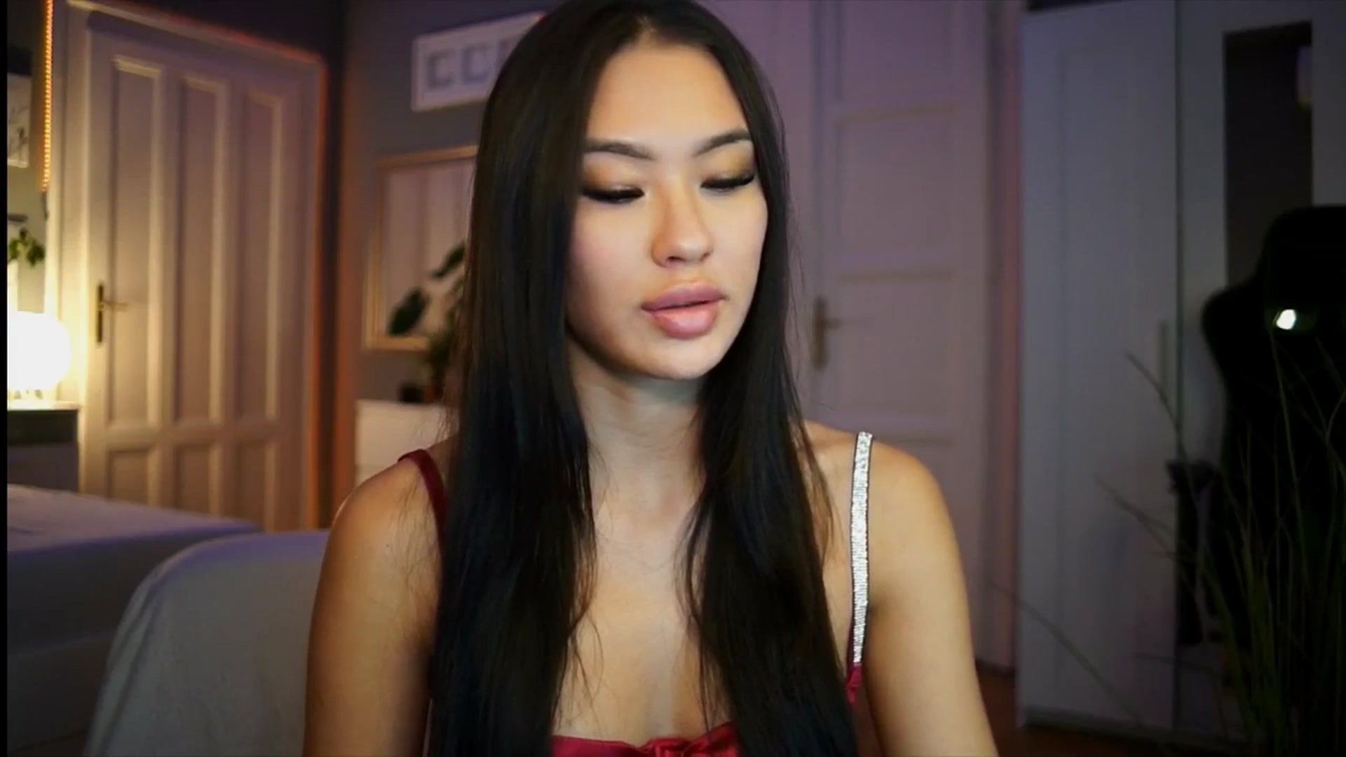 Gallery image thumbnail from MaiStream's myfreecams stream on, 01/04/2026, 21:43 image 13 of 20
